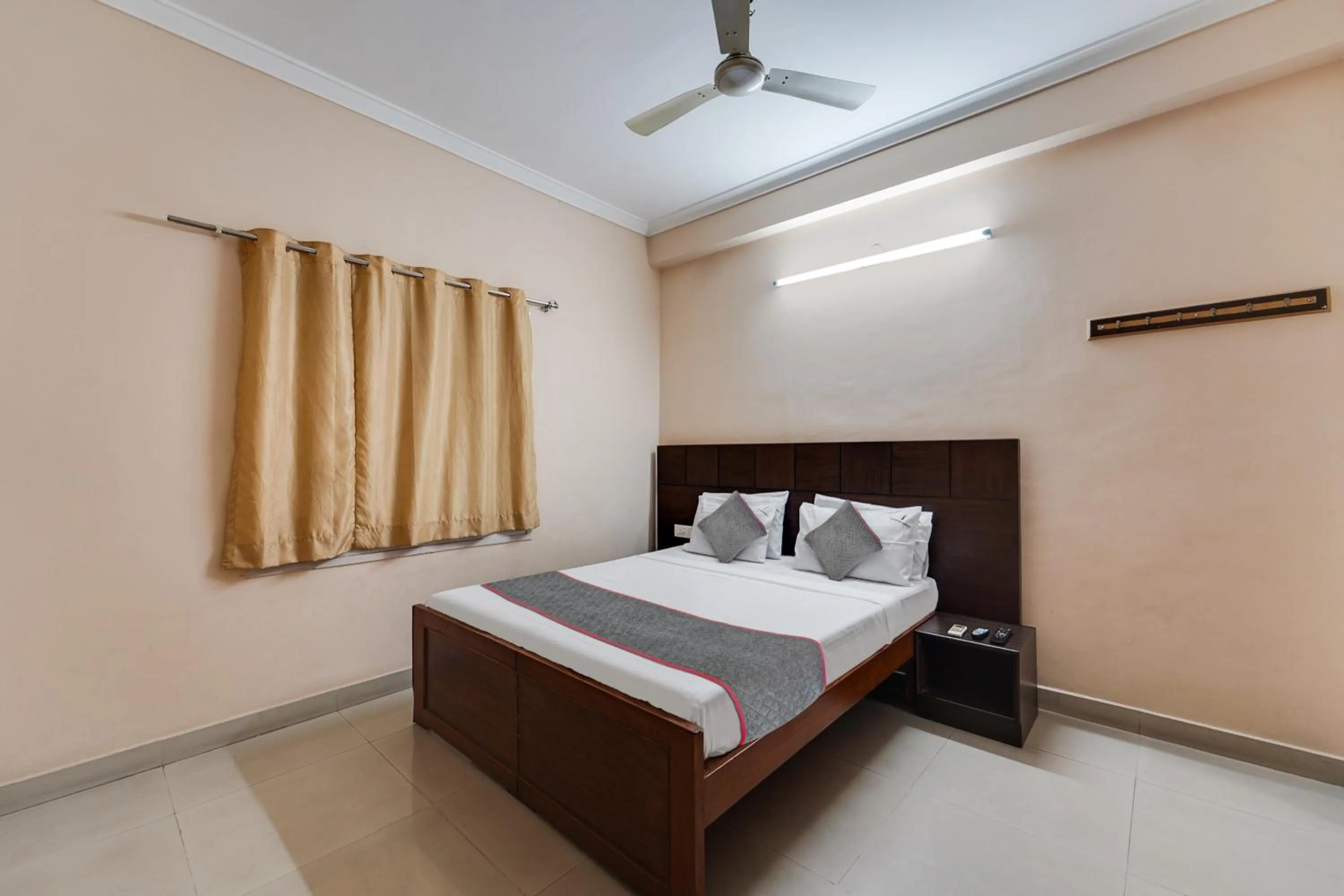 Bedroom, Bed in Townhouse Garden City Chennai