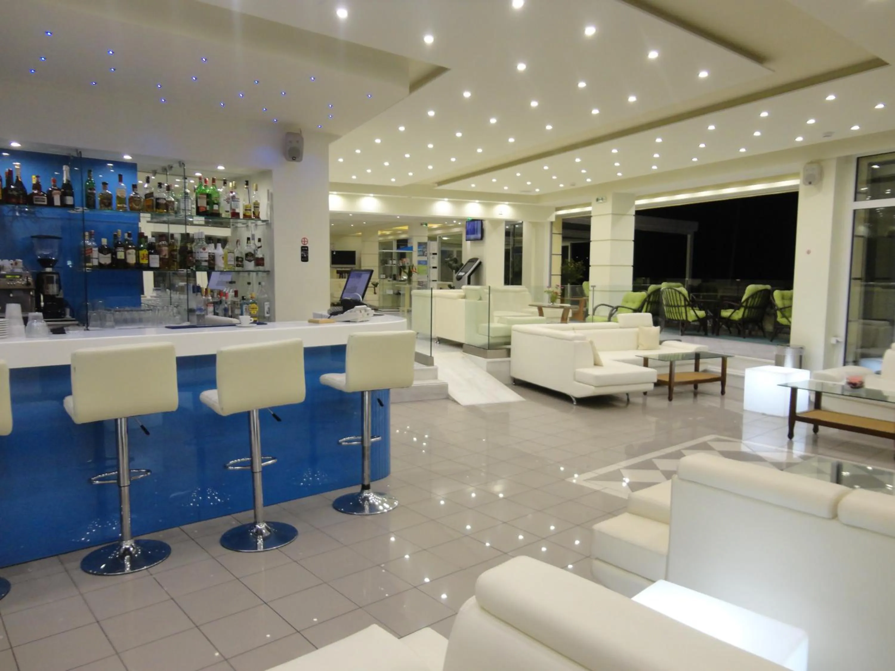 Lounge or bar in New Aegli Resort Hotel