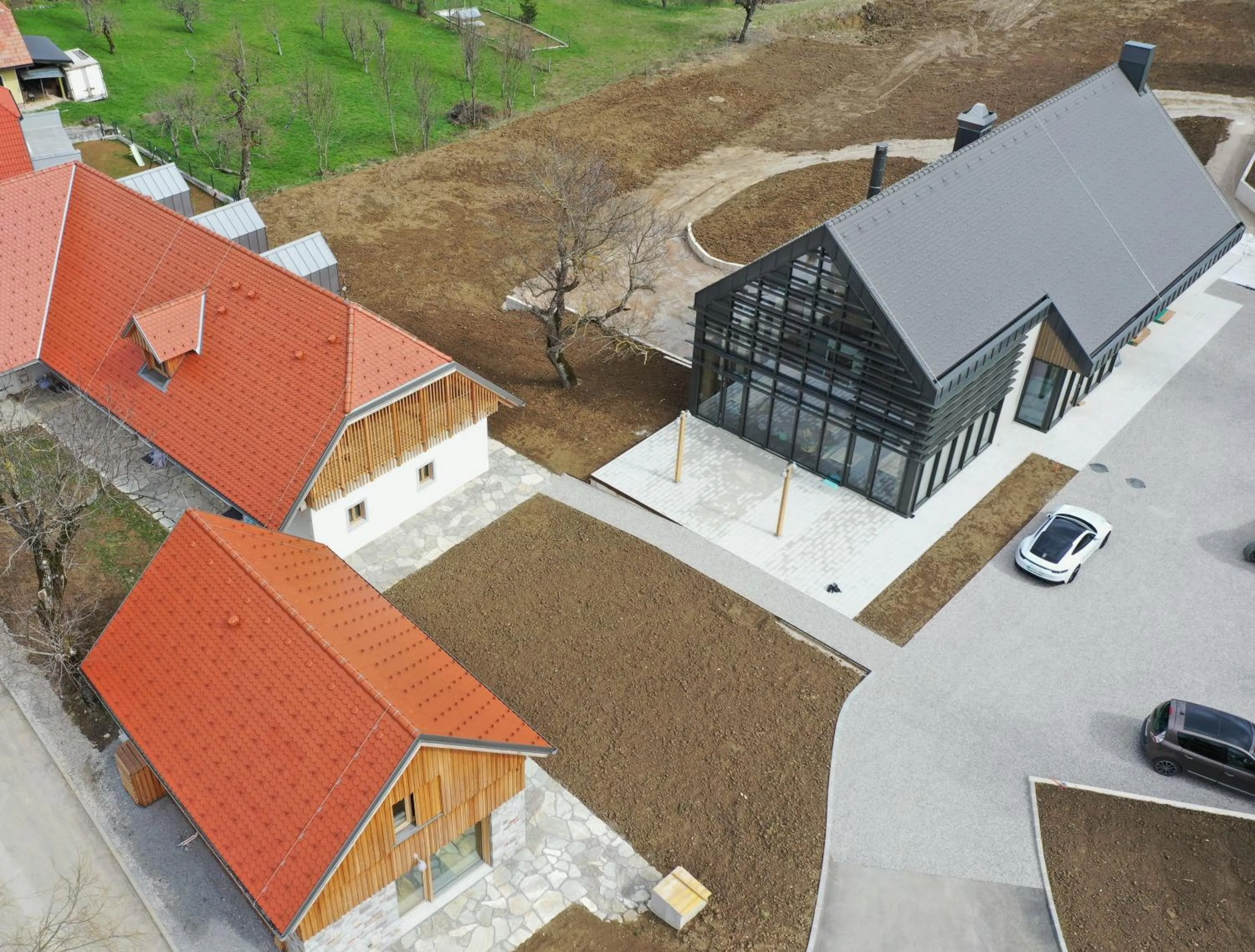 Property building in PIRA HOTEL