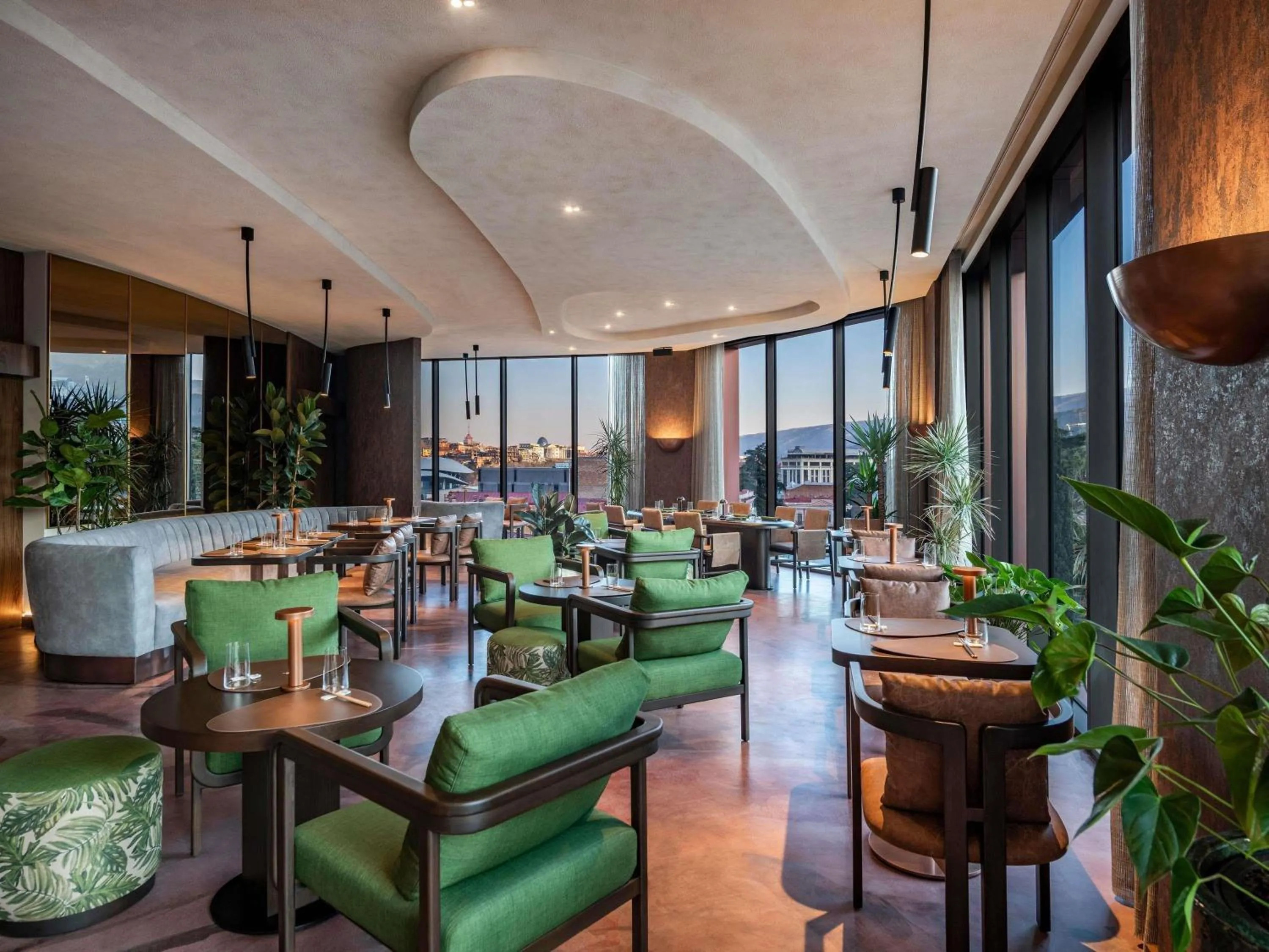 Lounge or bar in Swissôtel Tbilisi