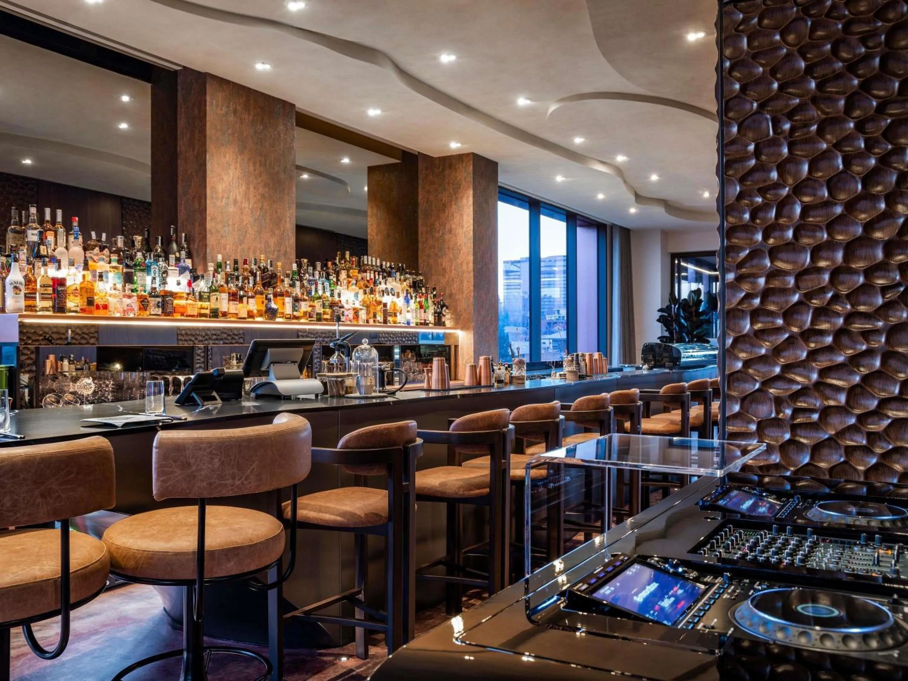 Lounge or bar in Swissôtel Tbilisi