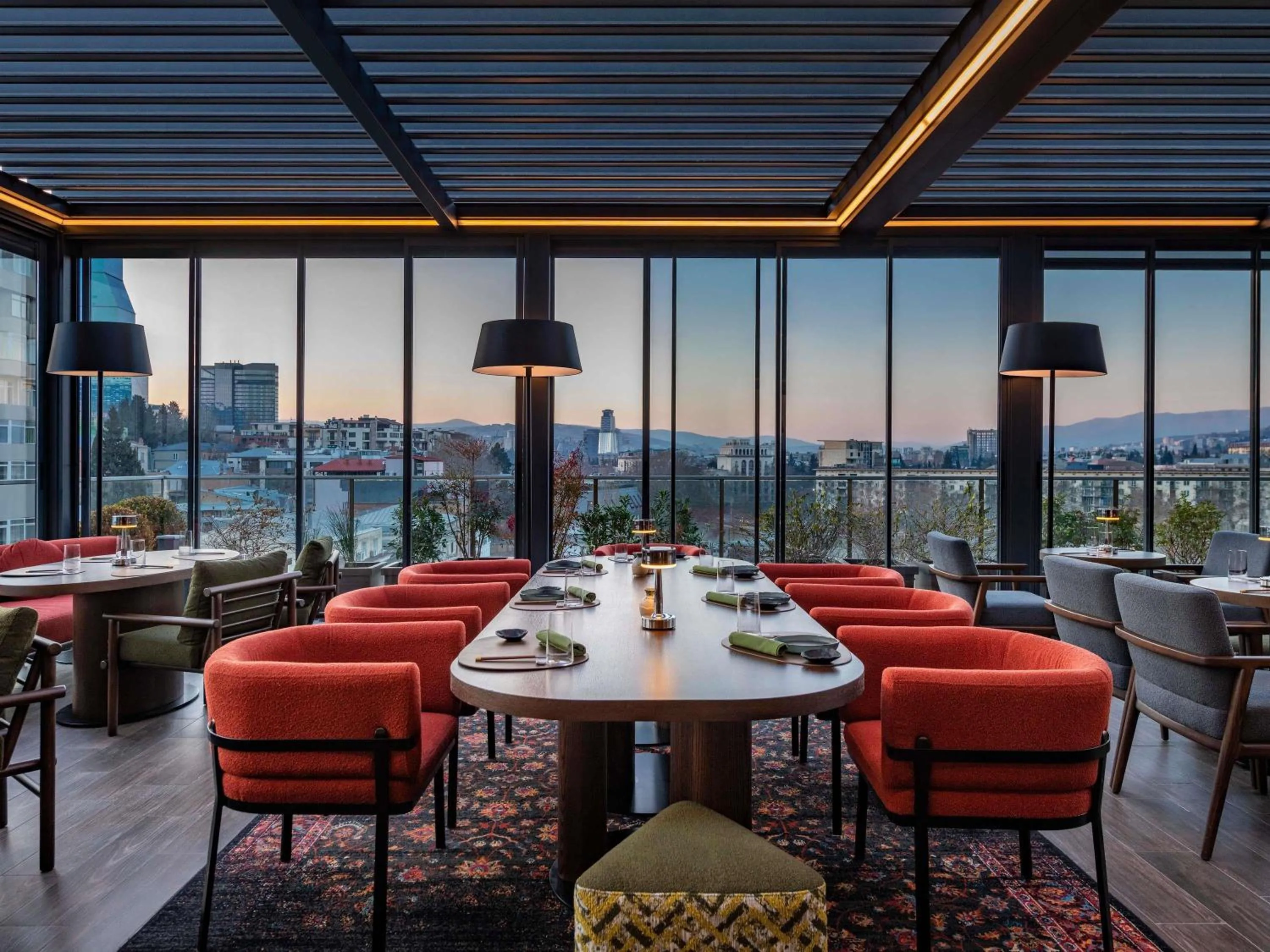 Lounge or bar in Swissôtel Tbilisi