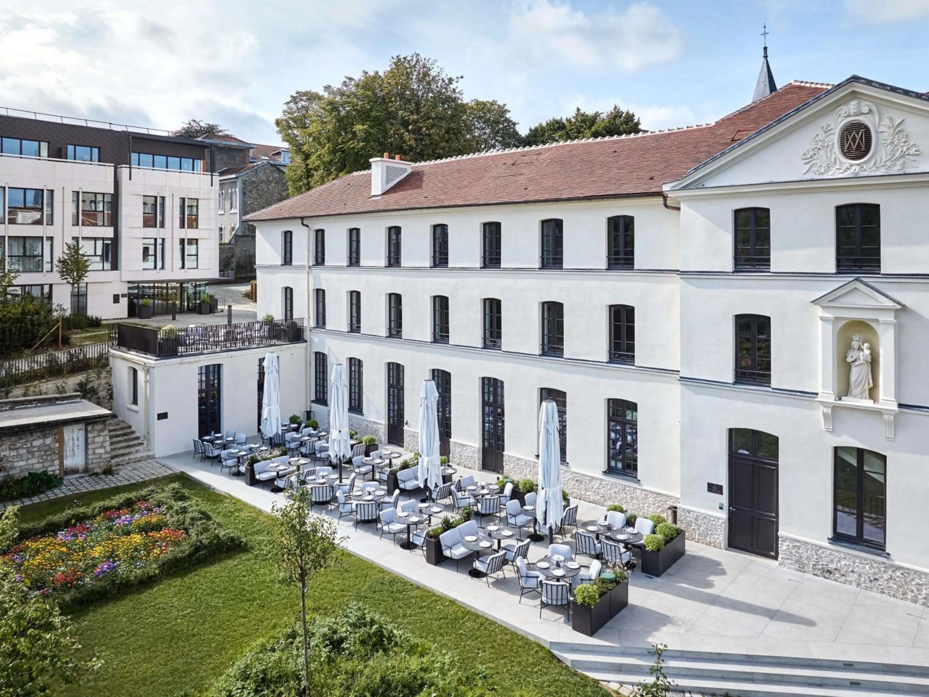 Property building in Domaine de la Reine Margot Paris-Issy - MGallery Collection