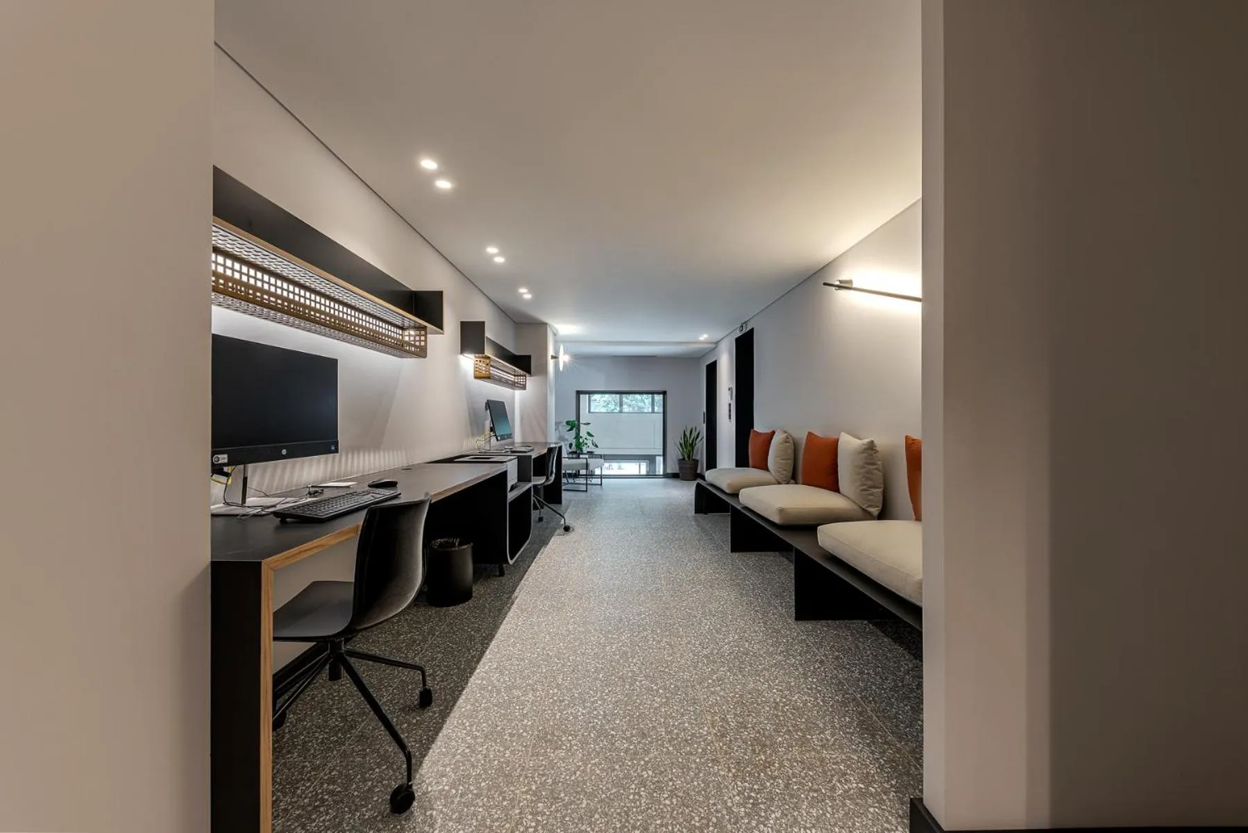 Communal lounge/ TV room, Bed in Thirtynine Urban Stay