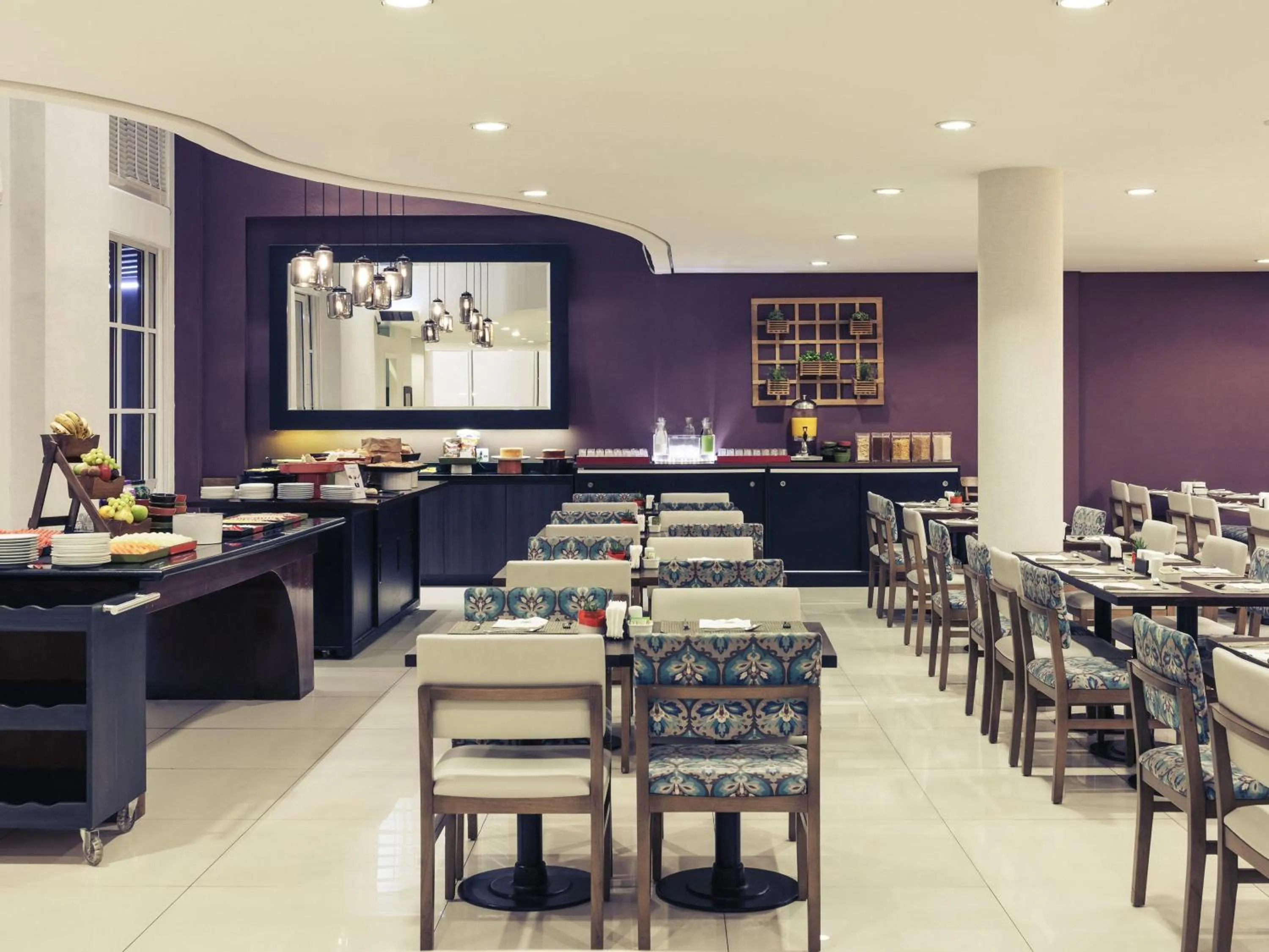 Restaurant/places to eat in Mercure Campinas