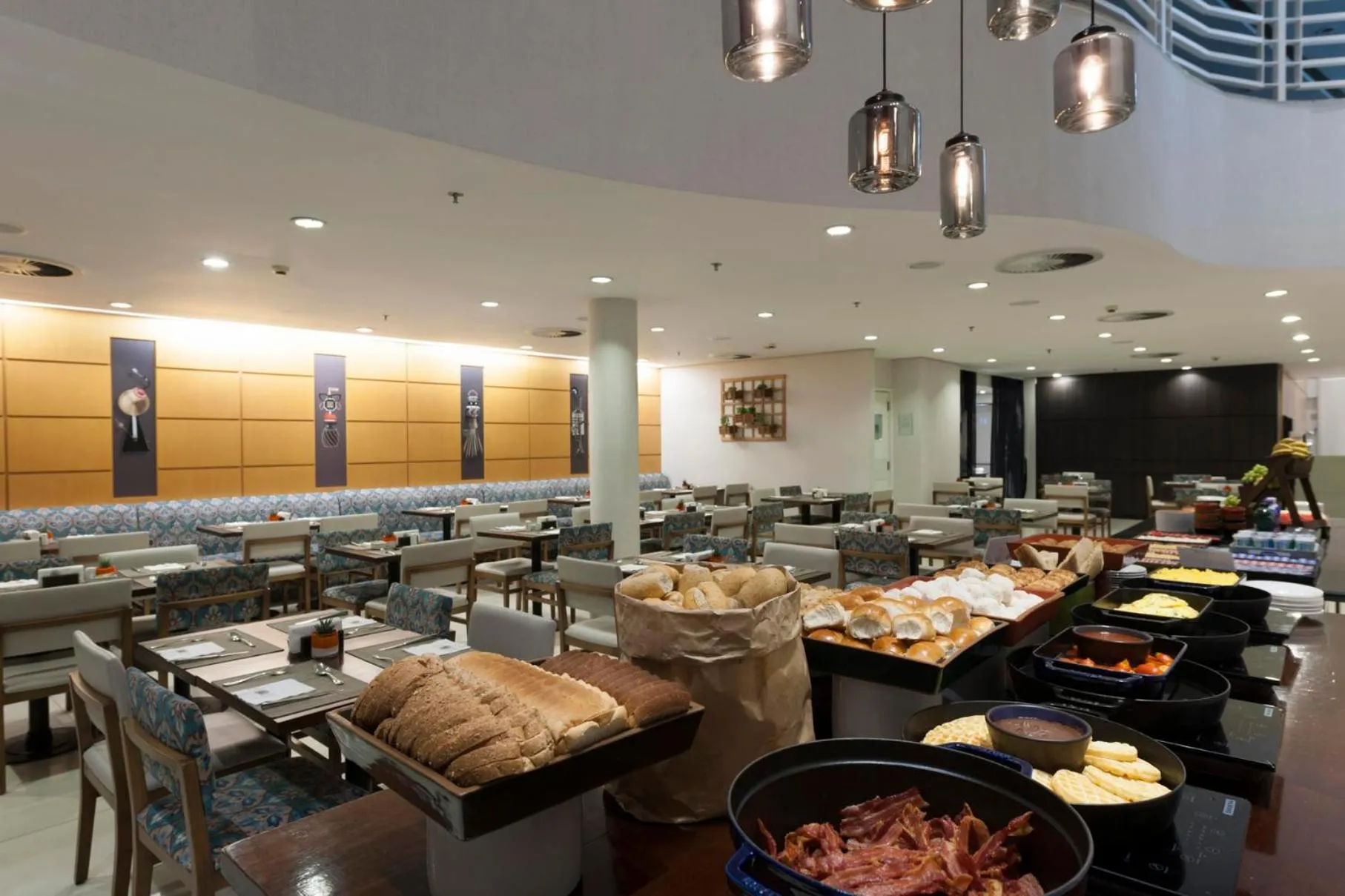 Restaurant/places to eat in Mercure Campinas