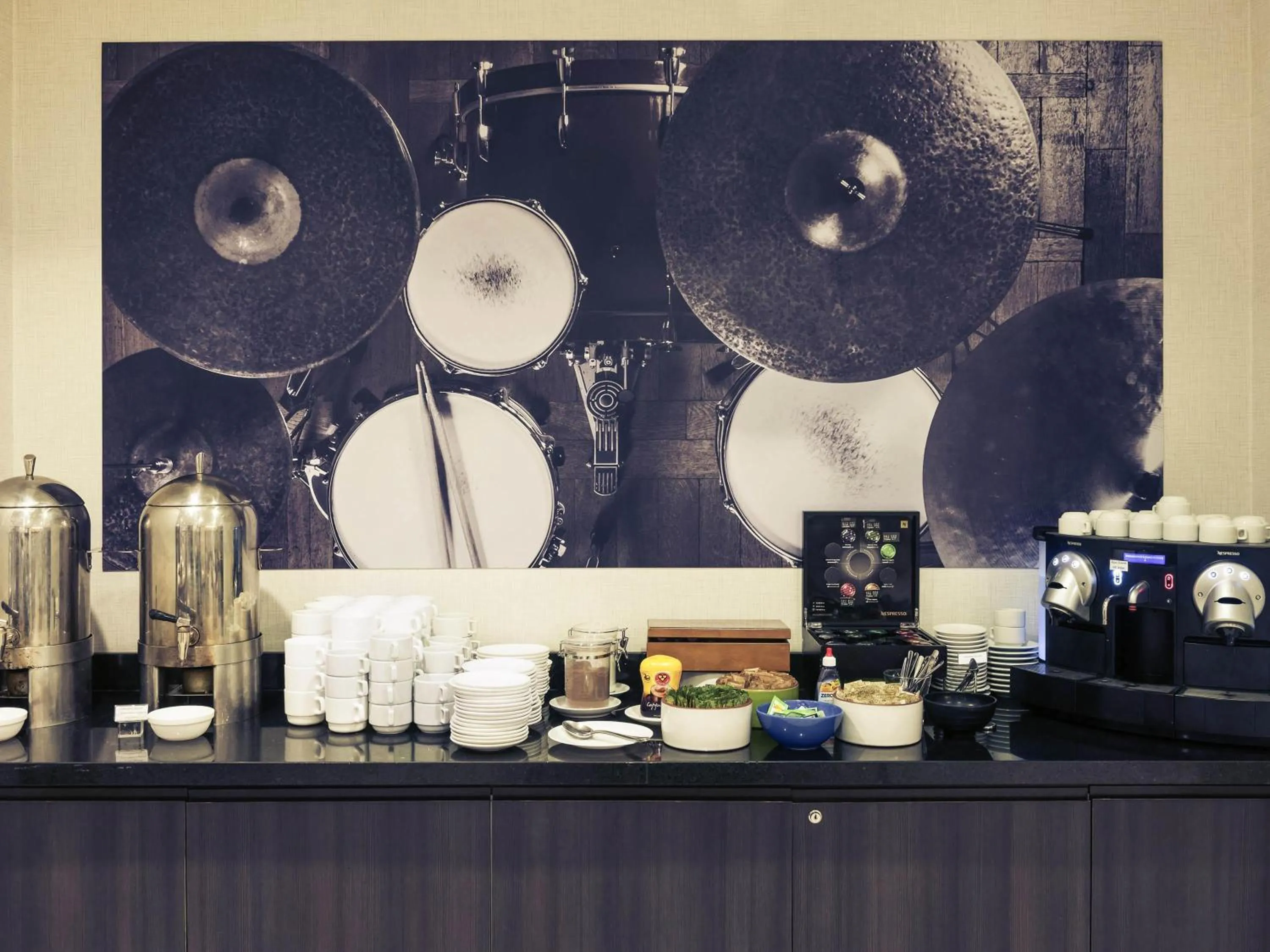 Restaurant/places to eat in Mercure Campinas