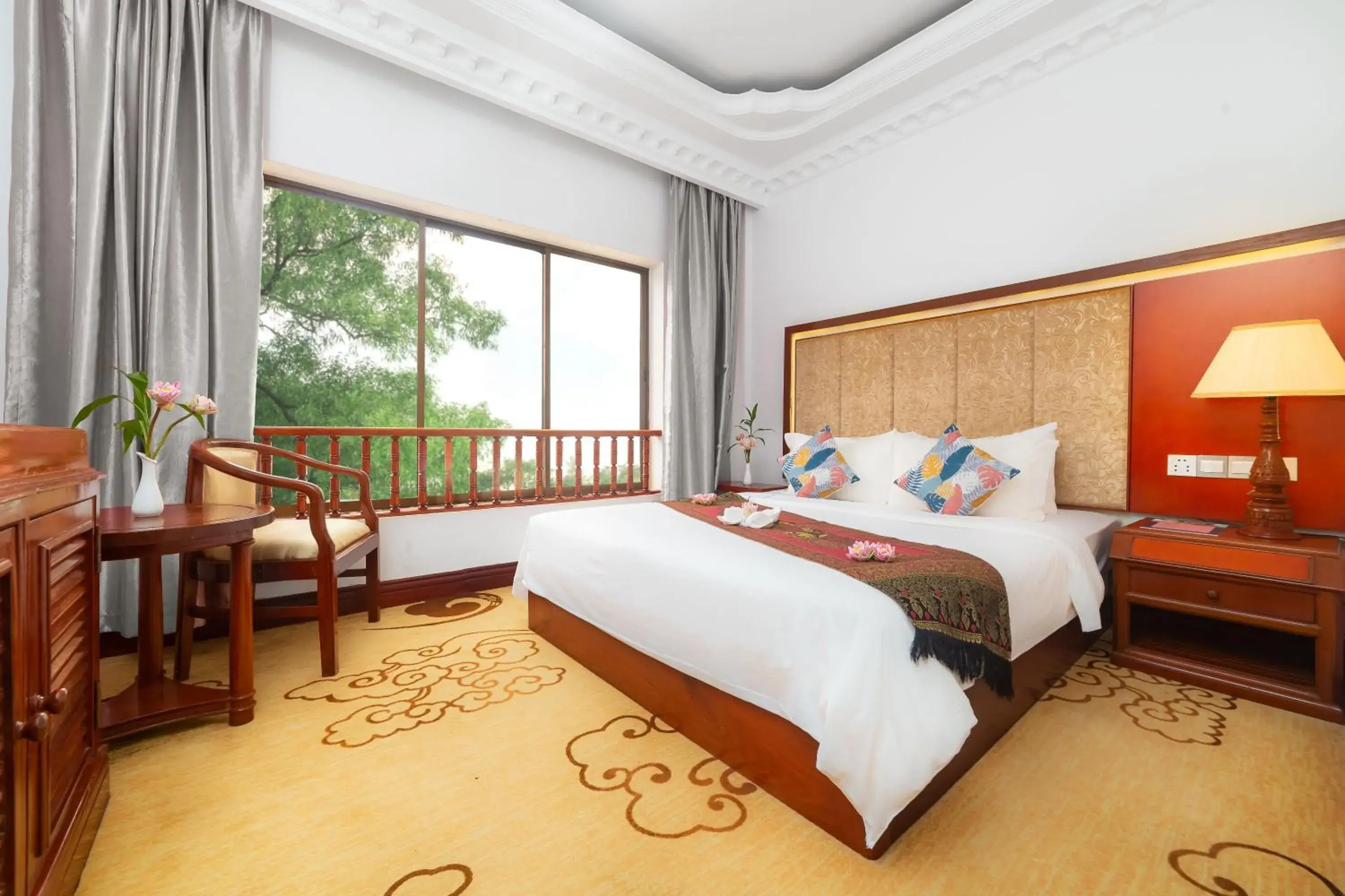 Superior Double or Twin Room with City View in Angkor Land Urban Boutique Superior Double or Twin Room with City View in Angkor Land Urban Boutique