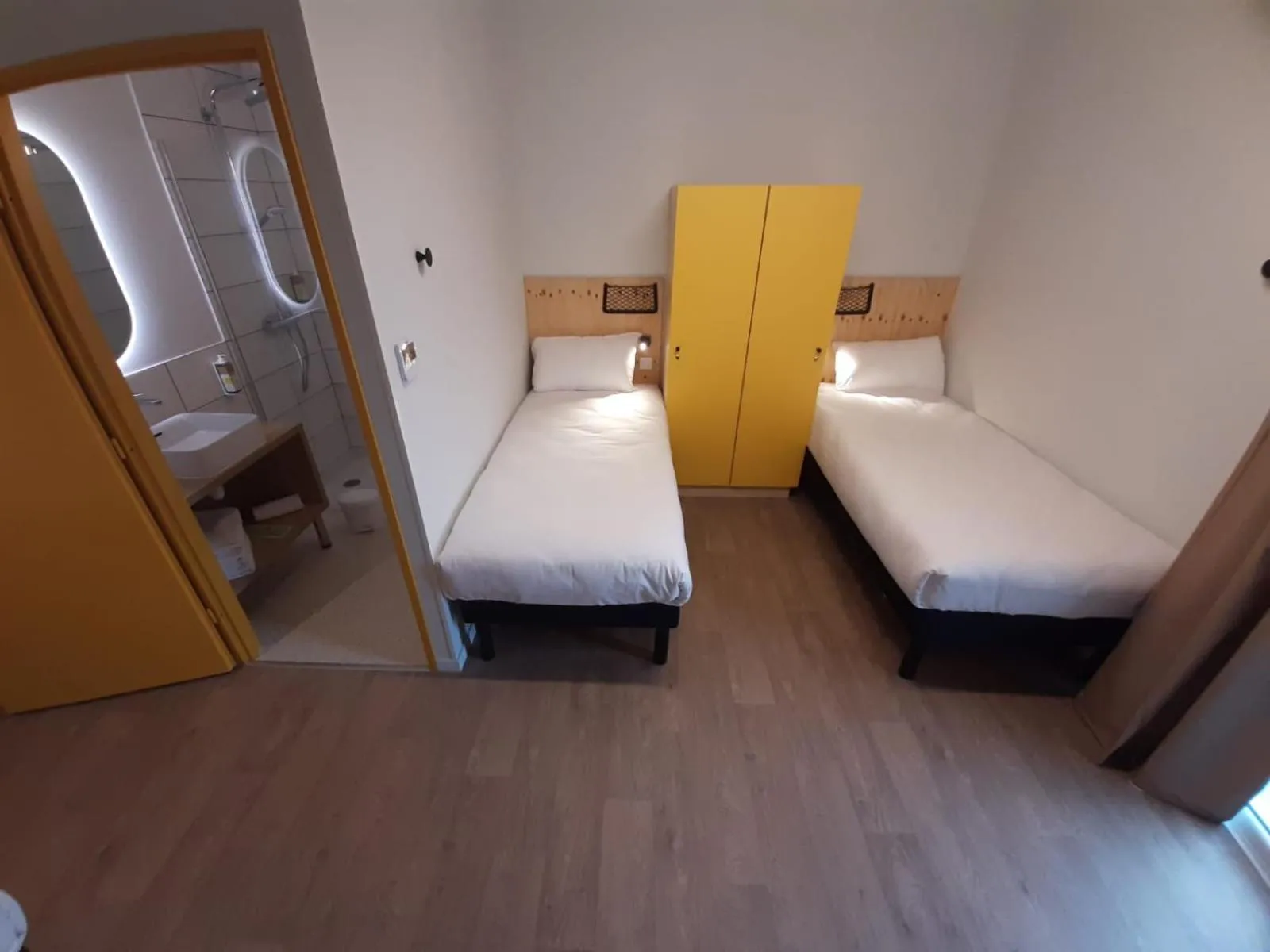 Bed in greet hotel Castets Coeur des Landes