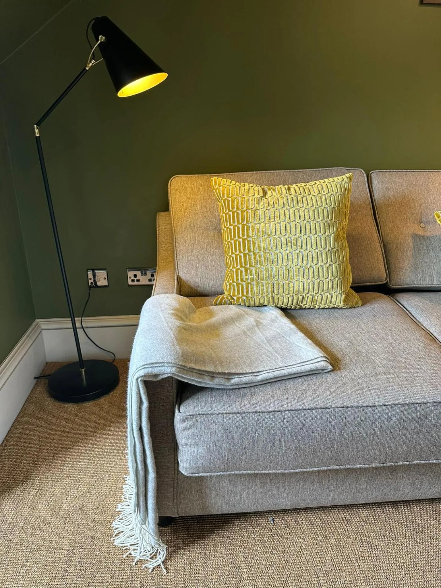 Rooms Above Sugar Boat