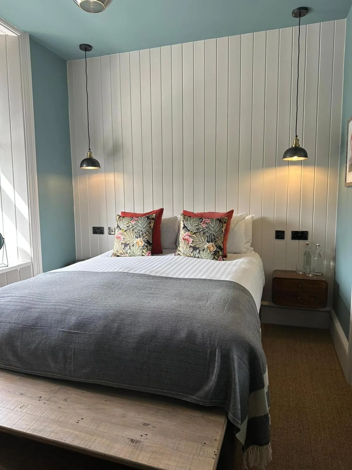 Bed in Rooms Above Sugar Boat