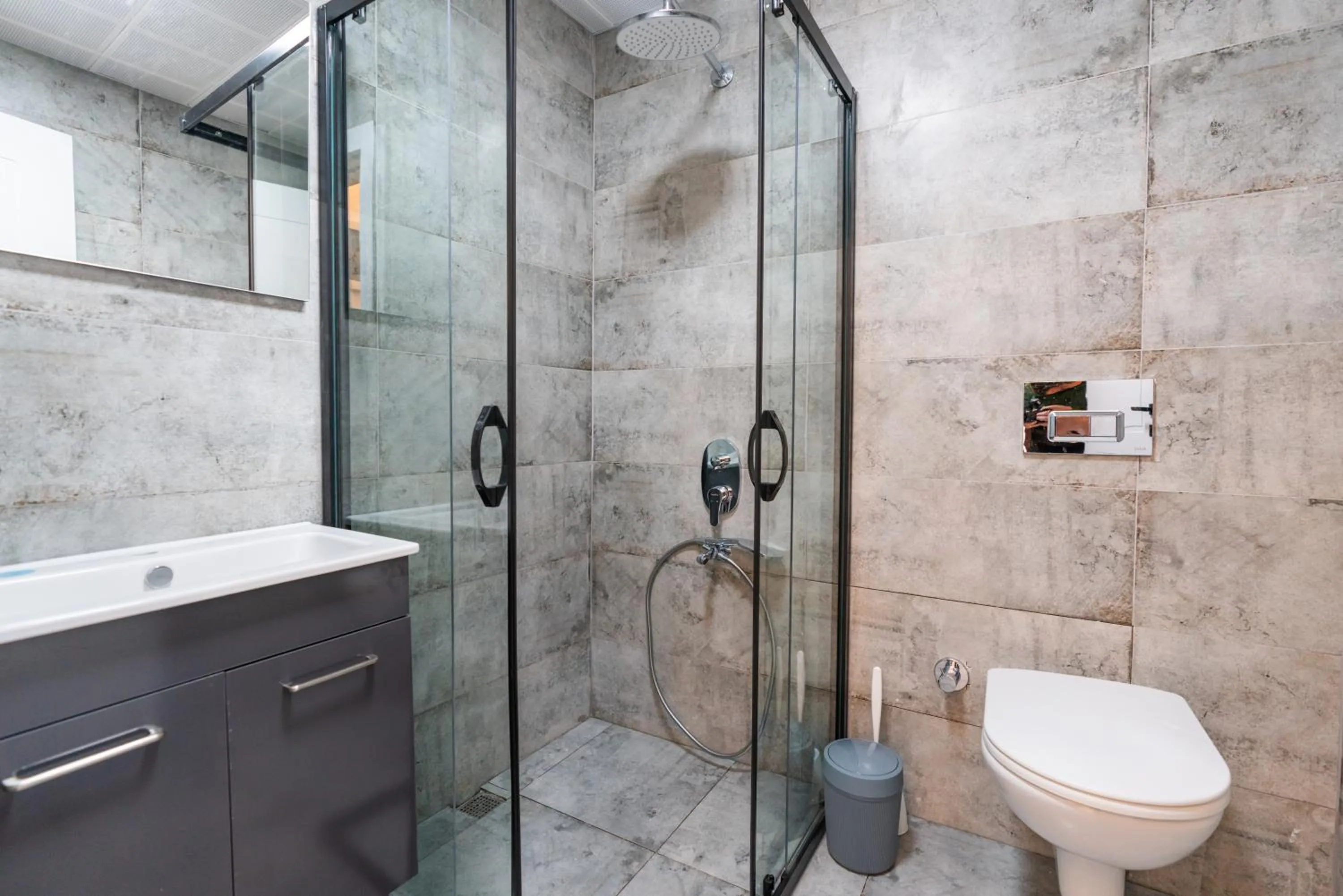 Bathroom in TAYLA SUİT