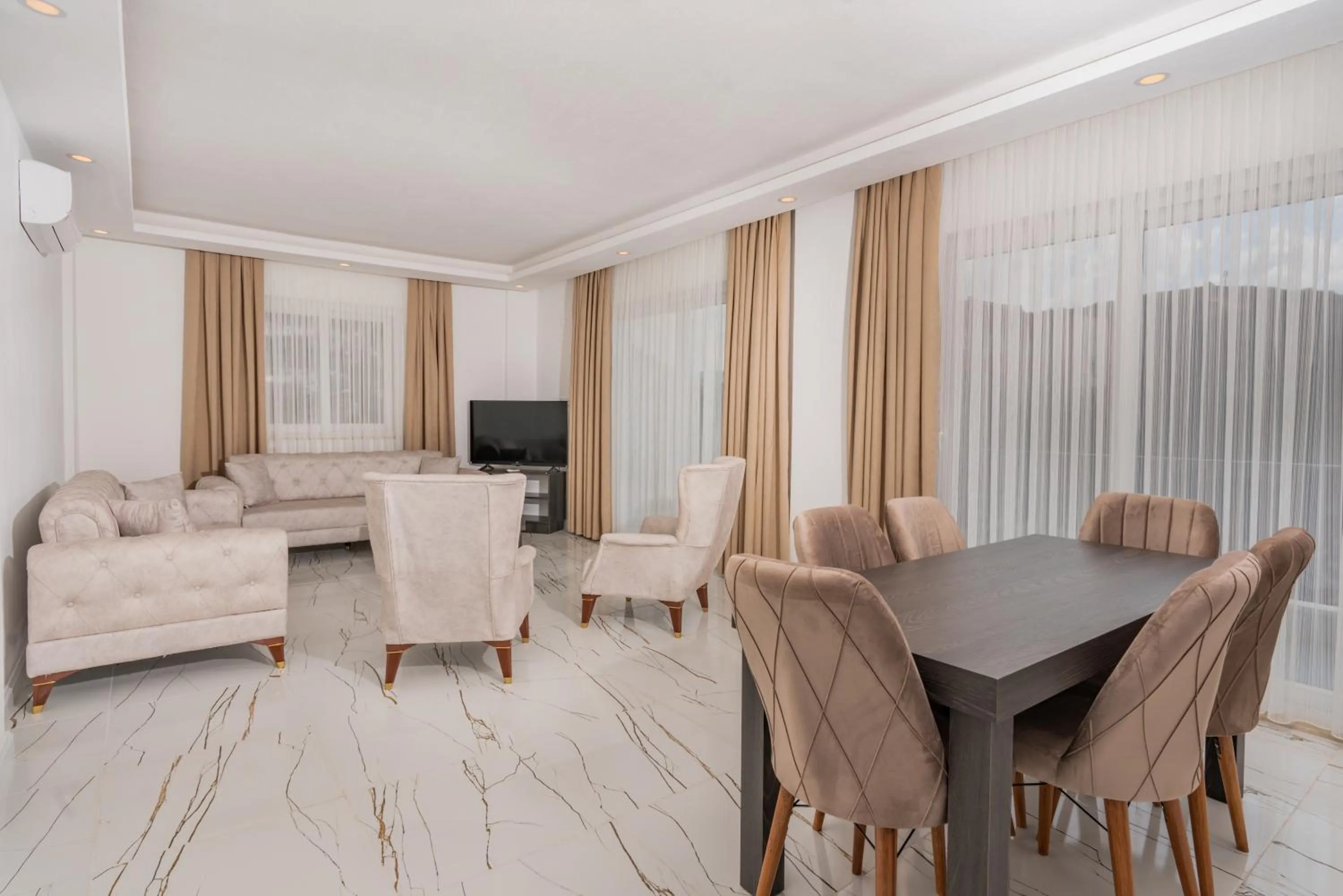 TV and multimedia in TAYLA SUİT