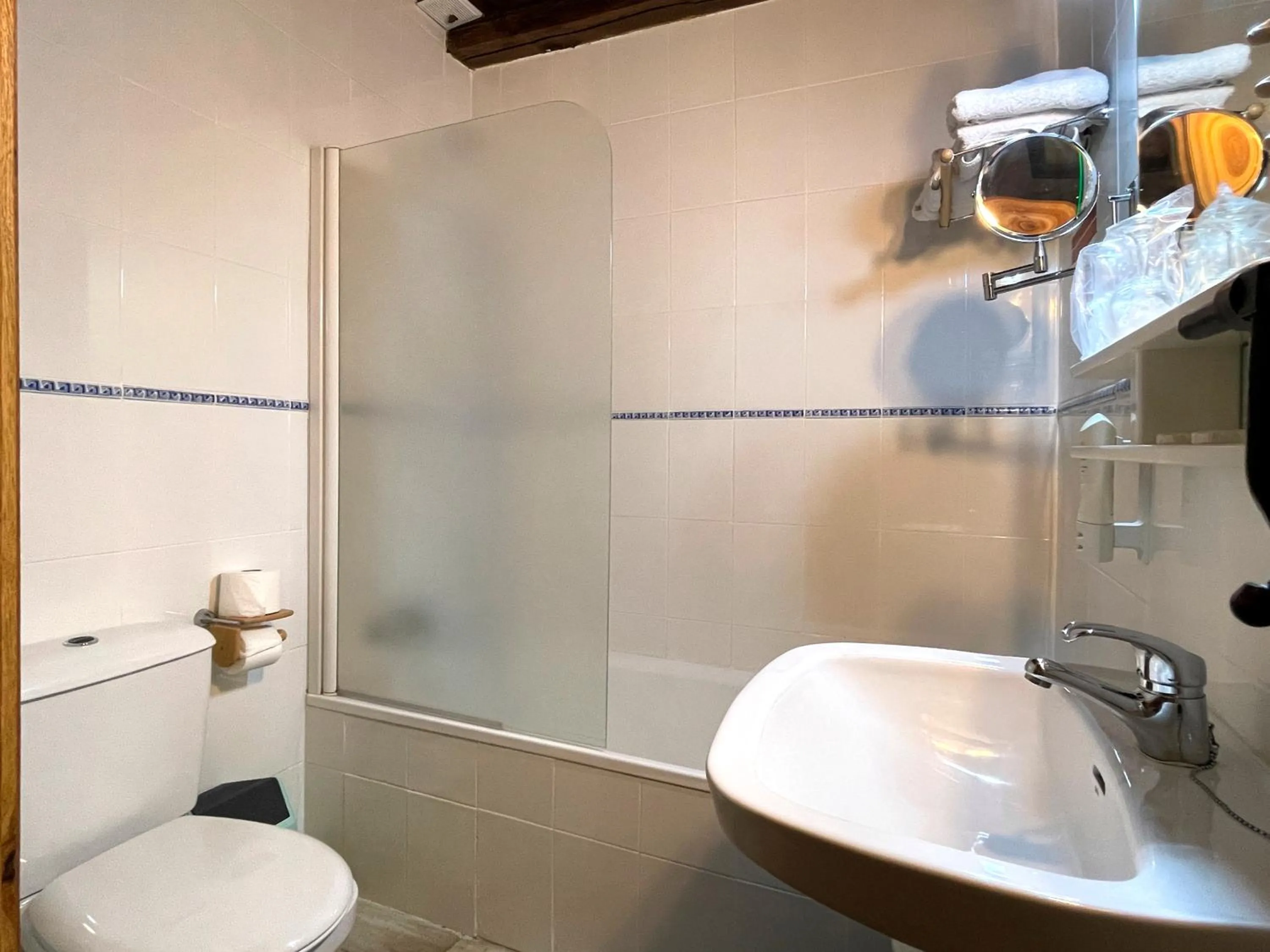 Bathroom in Hotel Peruskenea