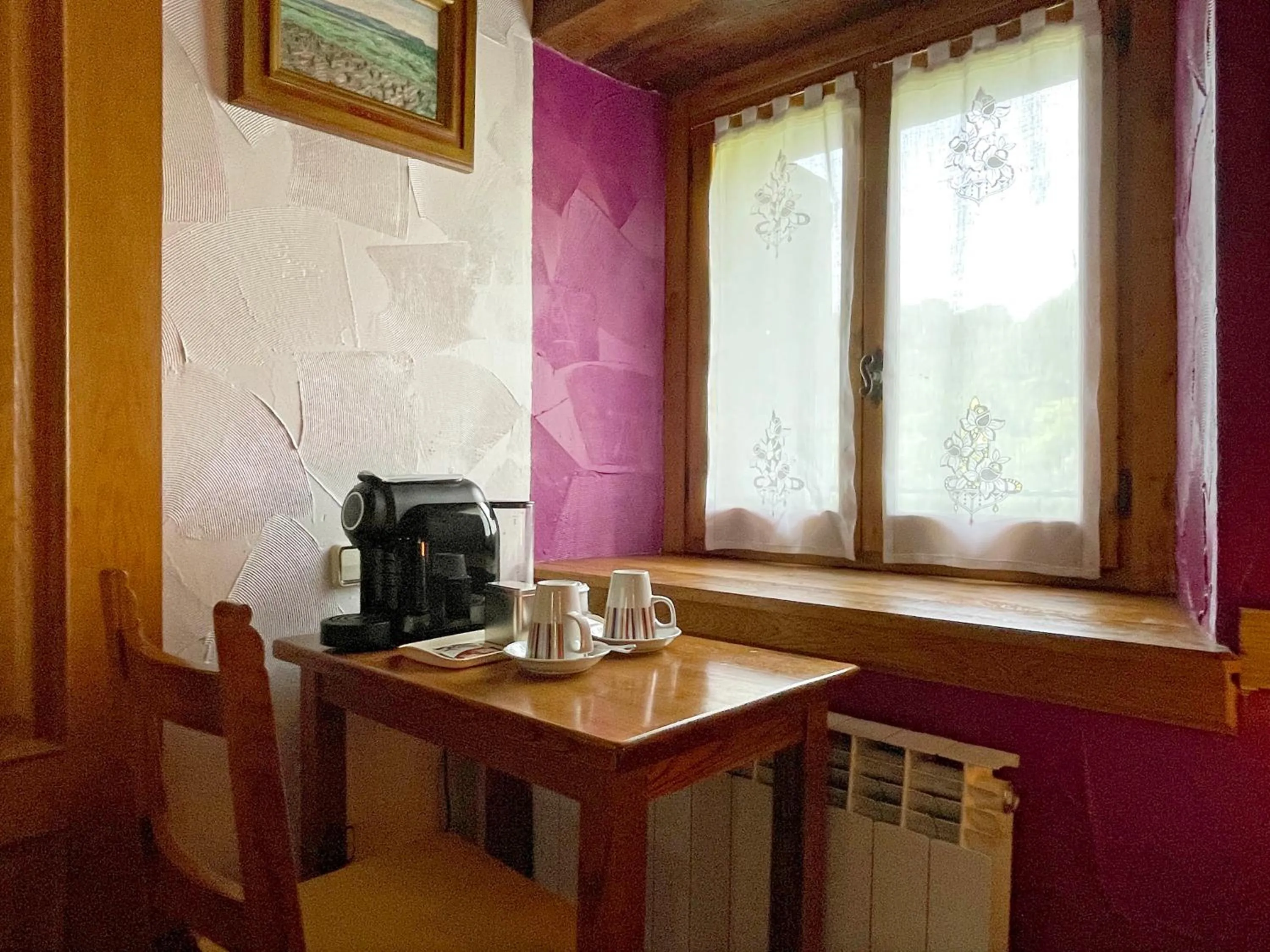 Coffee/tea facilities in Hotel Peruskenea