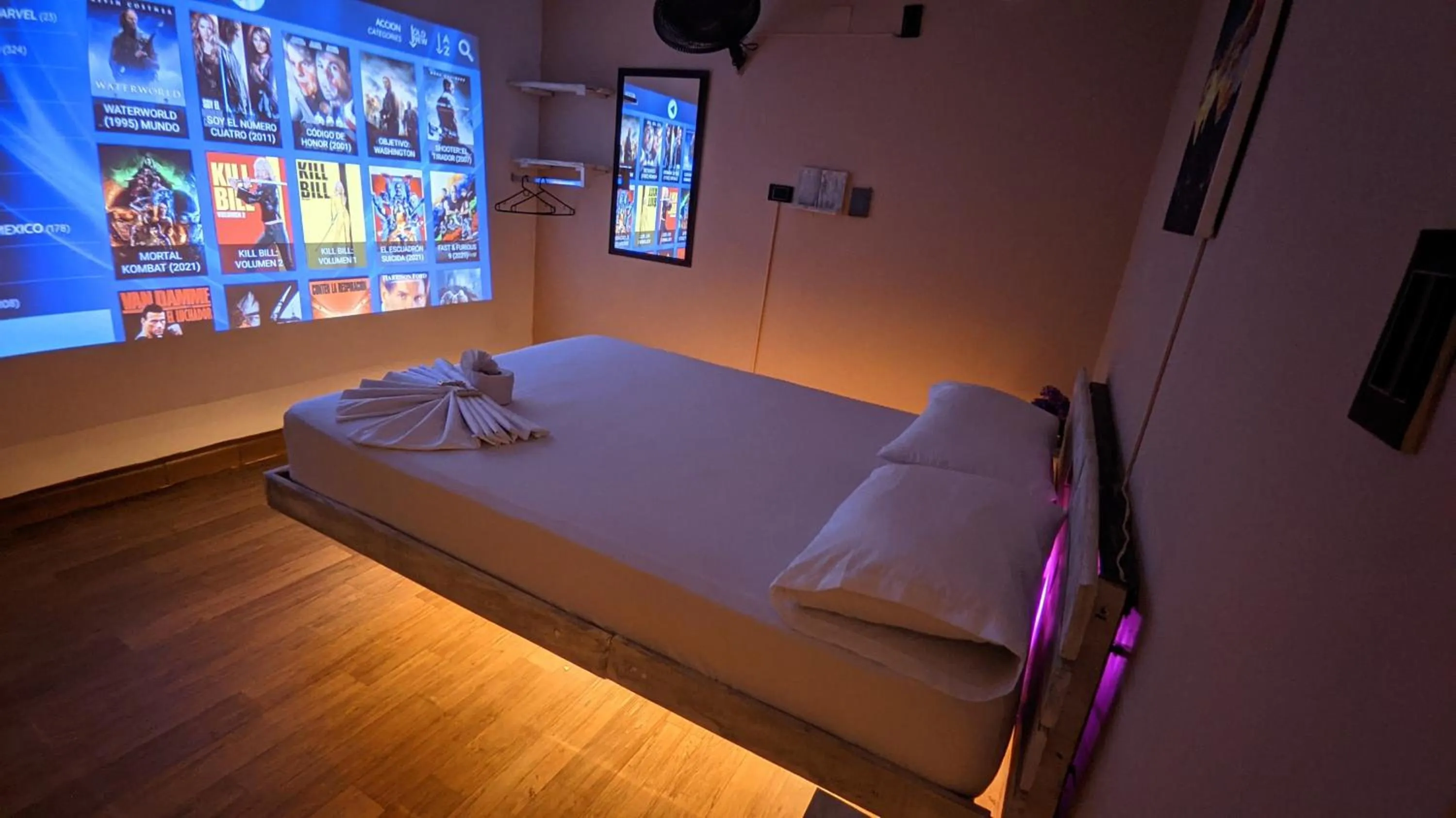 Bed in Hotel Grand ilama