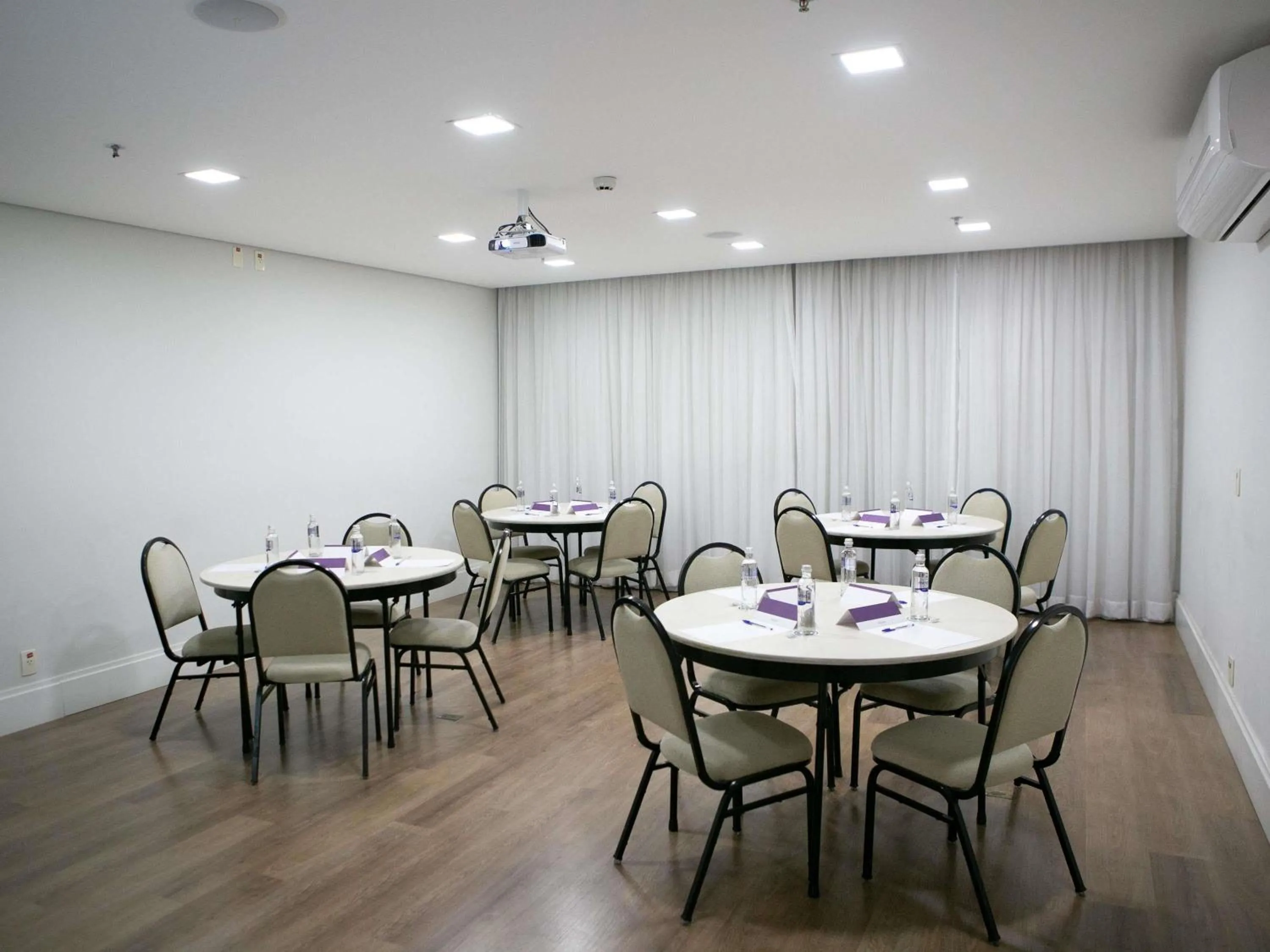 Meeting/conference room in Mercure Sao Caetano do Sul