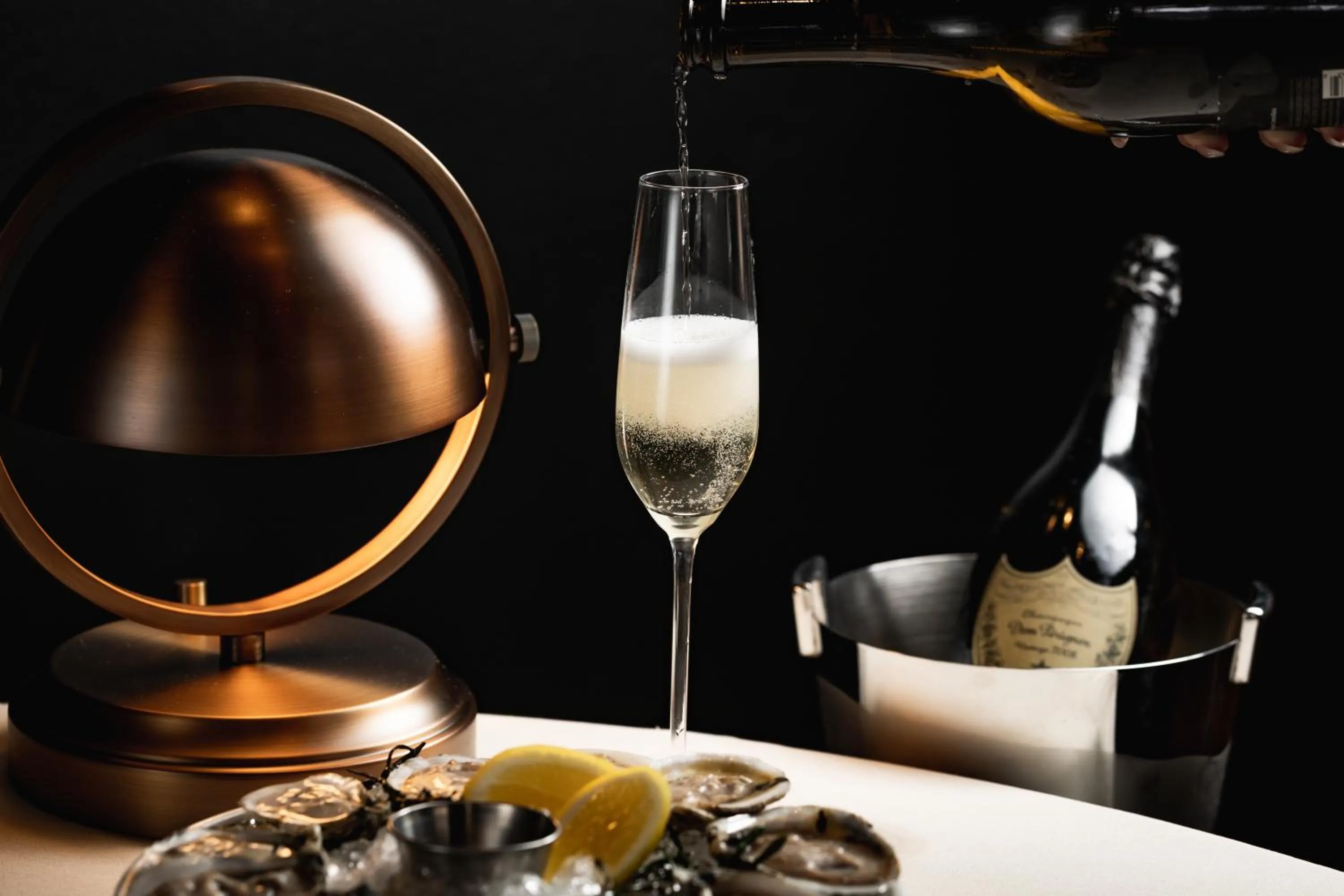 Restaurant/places to eat in Hôtel Swexan