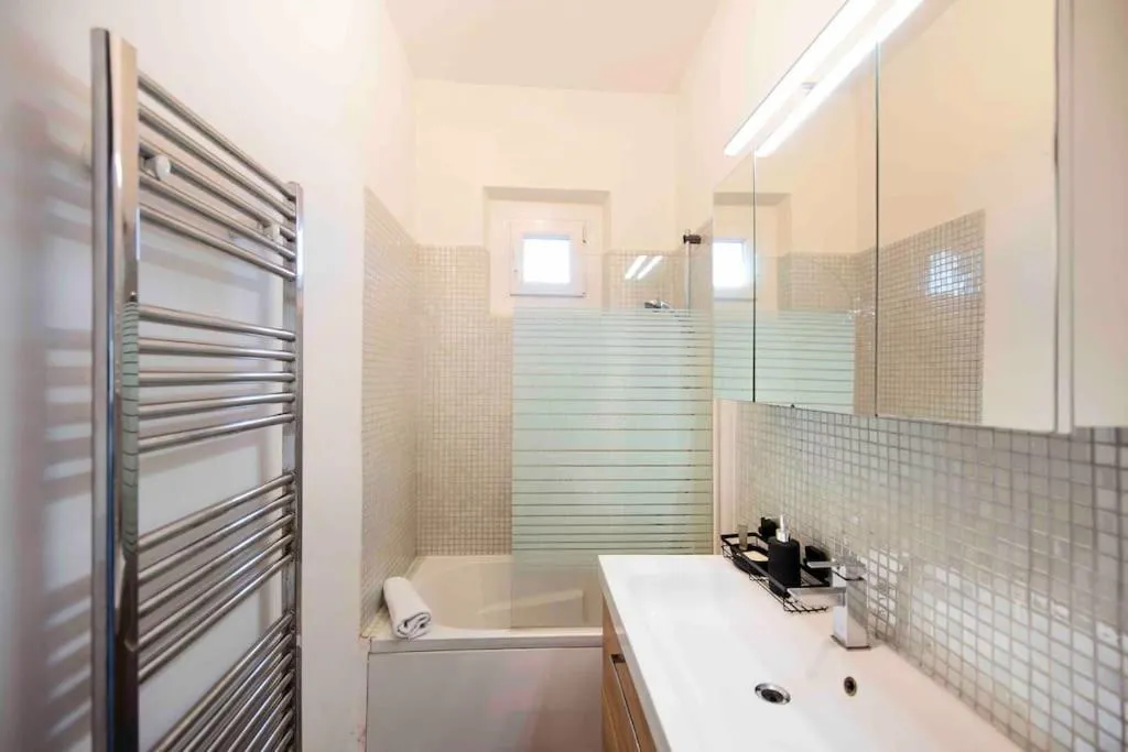 Jolie Maison sur Orléans, Parking & Climatisation