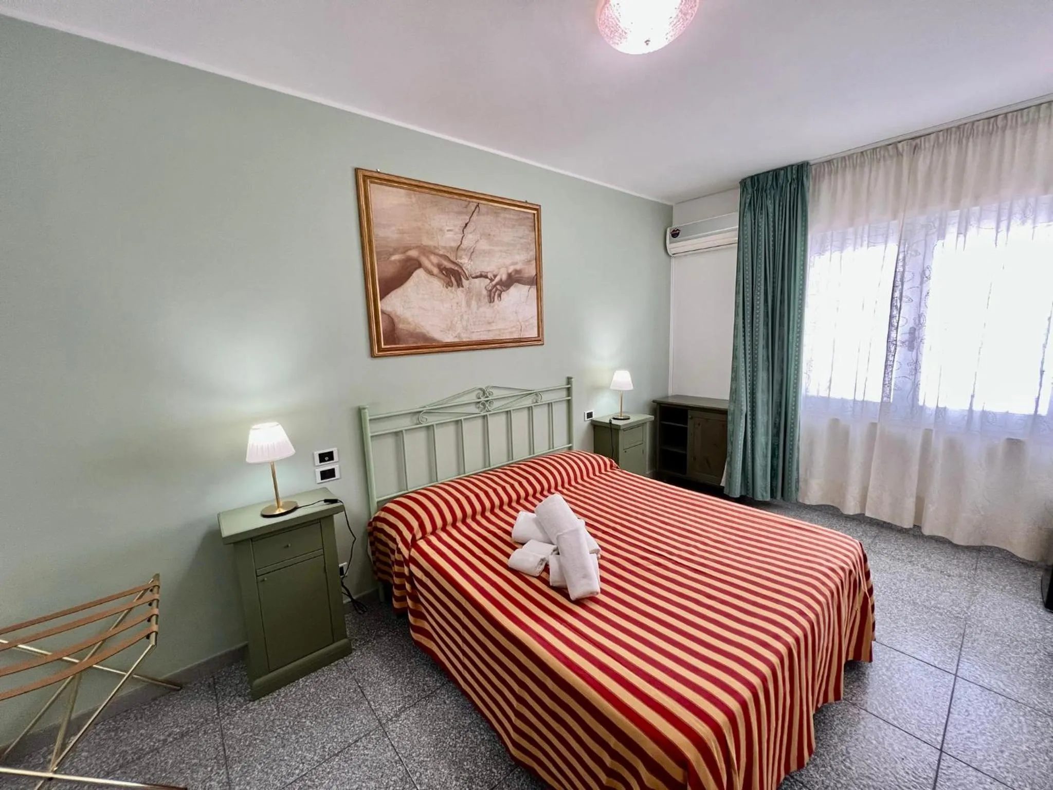 Bedroom, Bed in Hotel Minerva