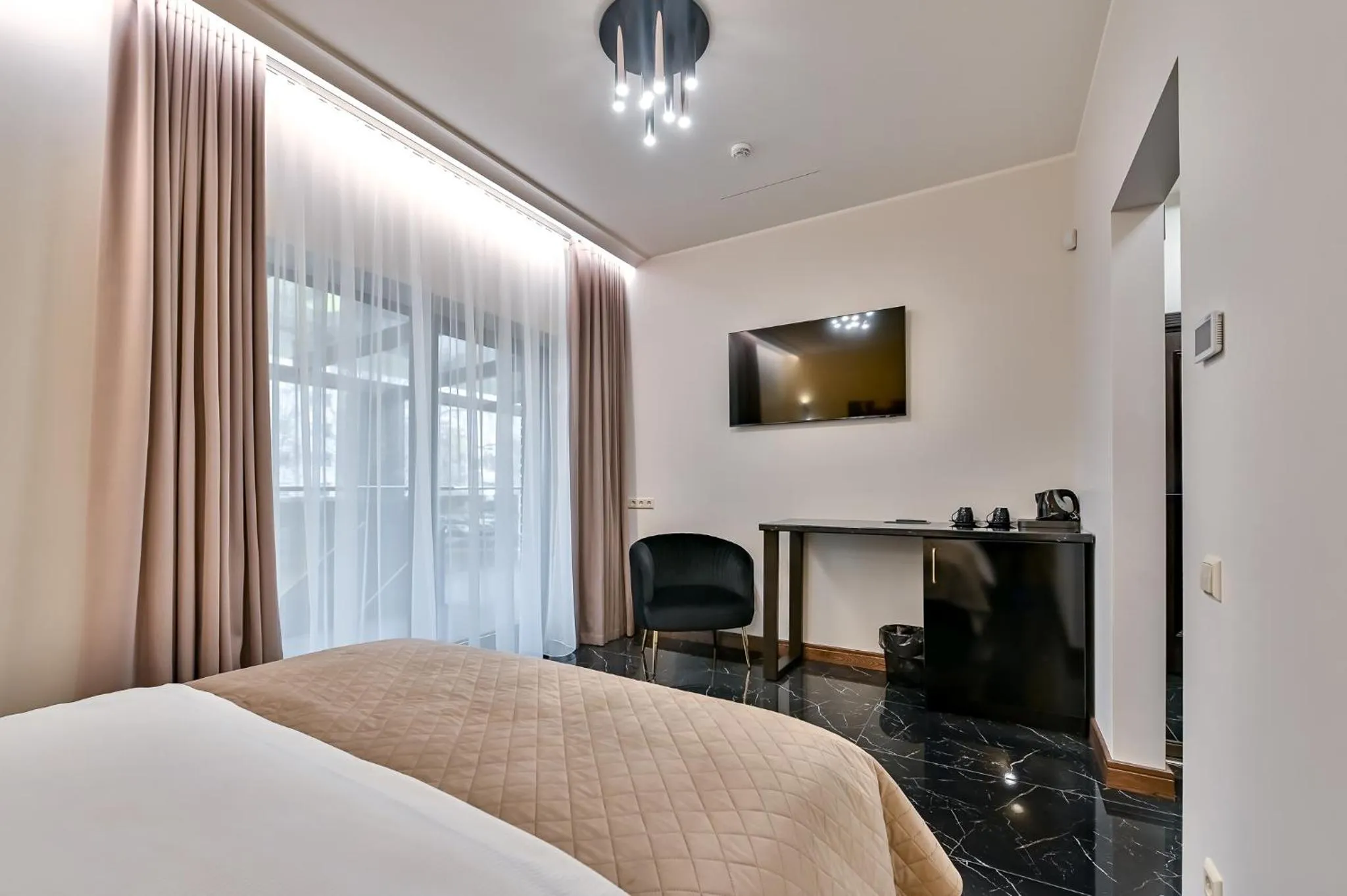 Bed in Diamond svečių namai