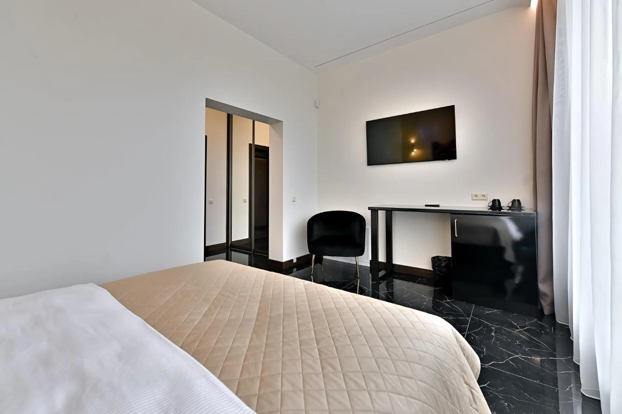 Bed in Diamond svečių namai