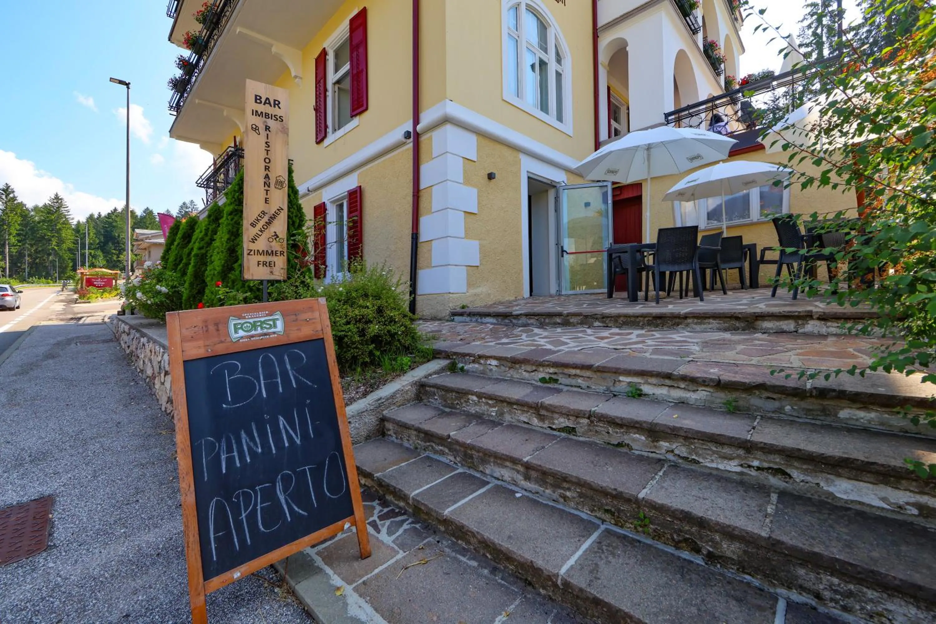 Restaurant/places to eat in Hotel Regina del Bosco