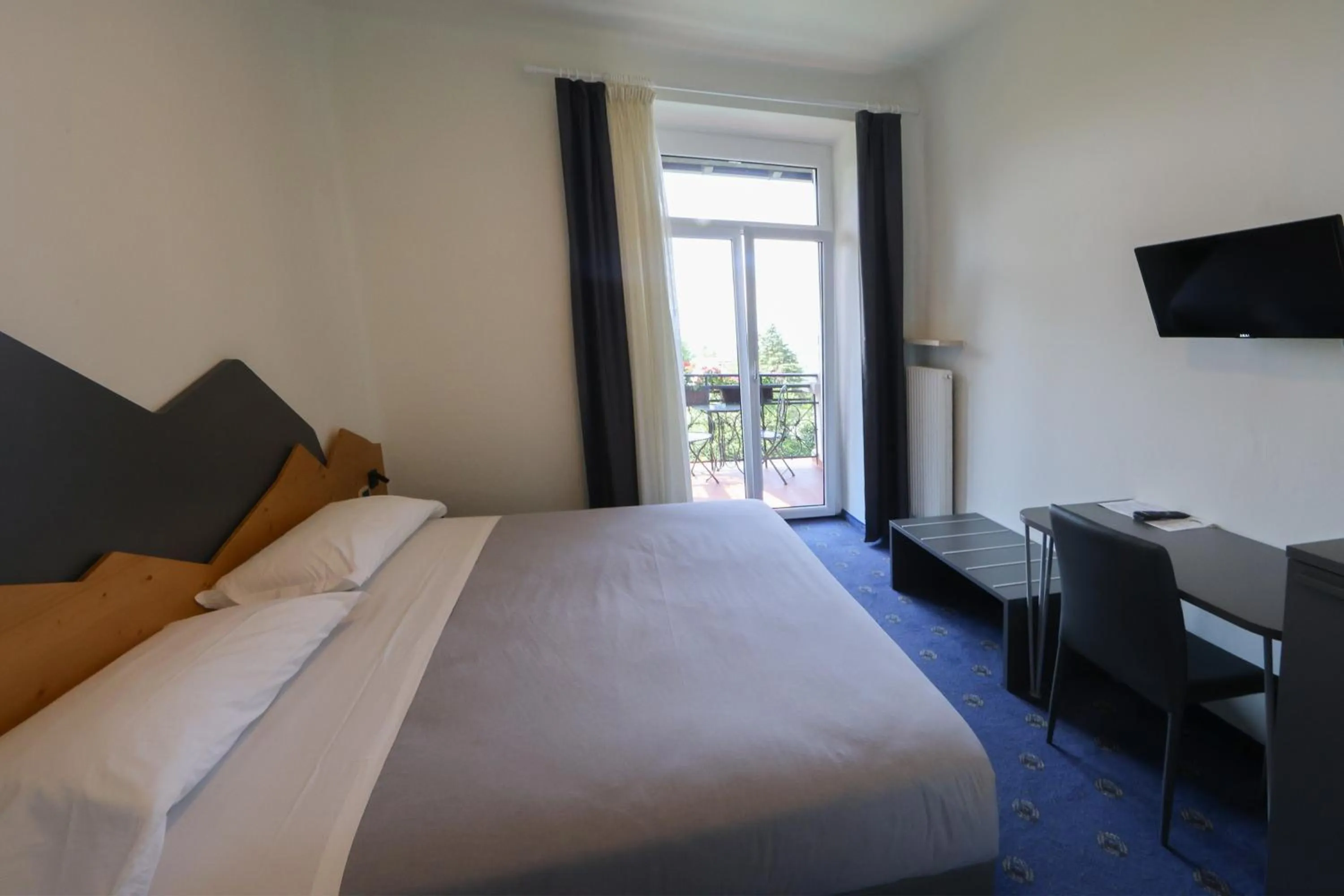 Photo of the whole room, Bed in Hotel Regina del Bosco