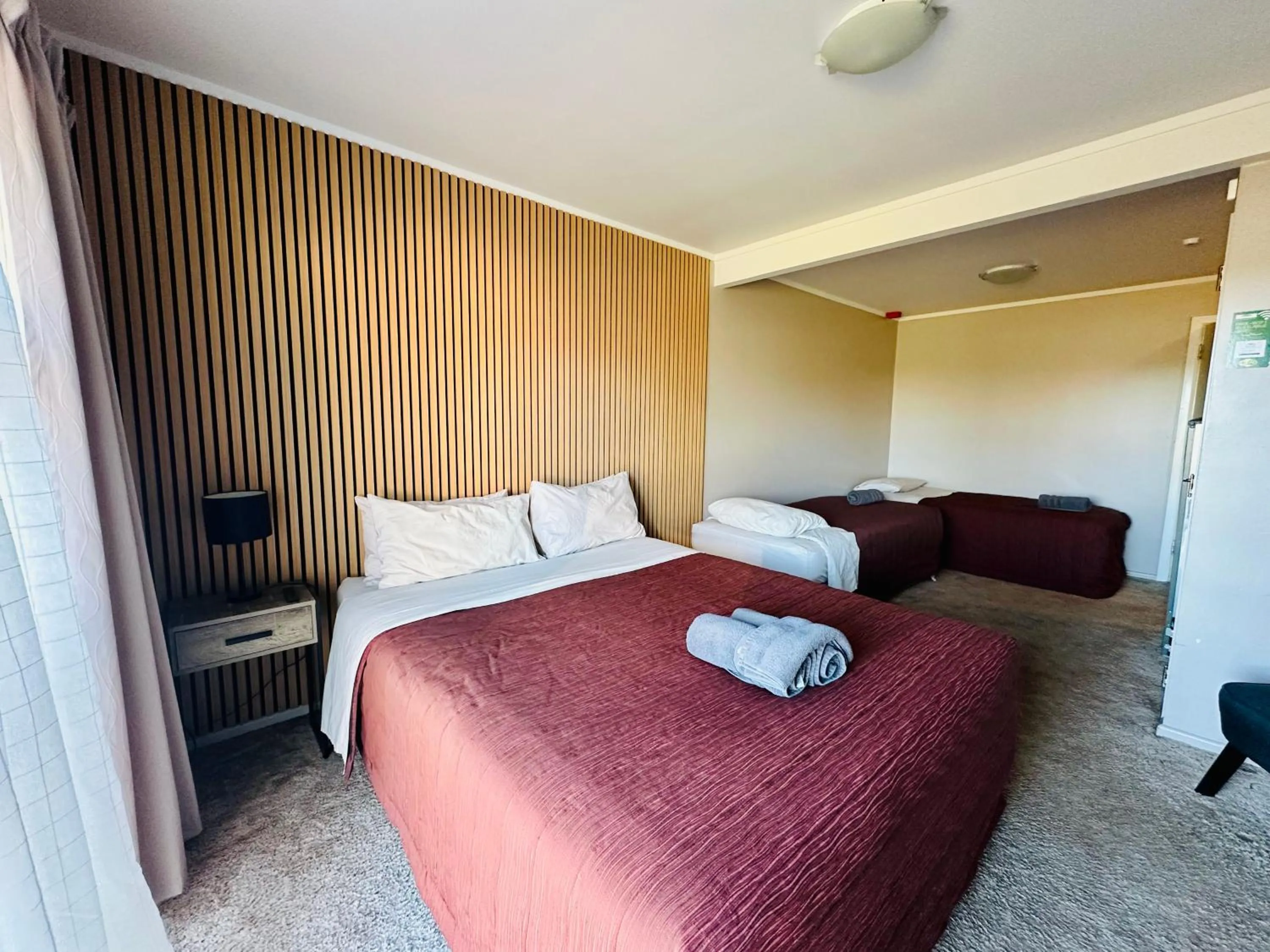 Bed in The Crossing Lodge & Backpackers