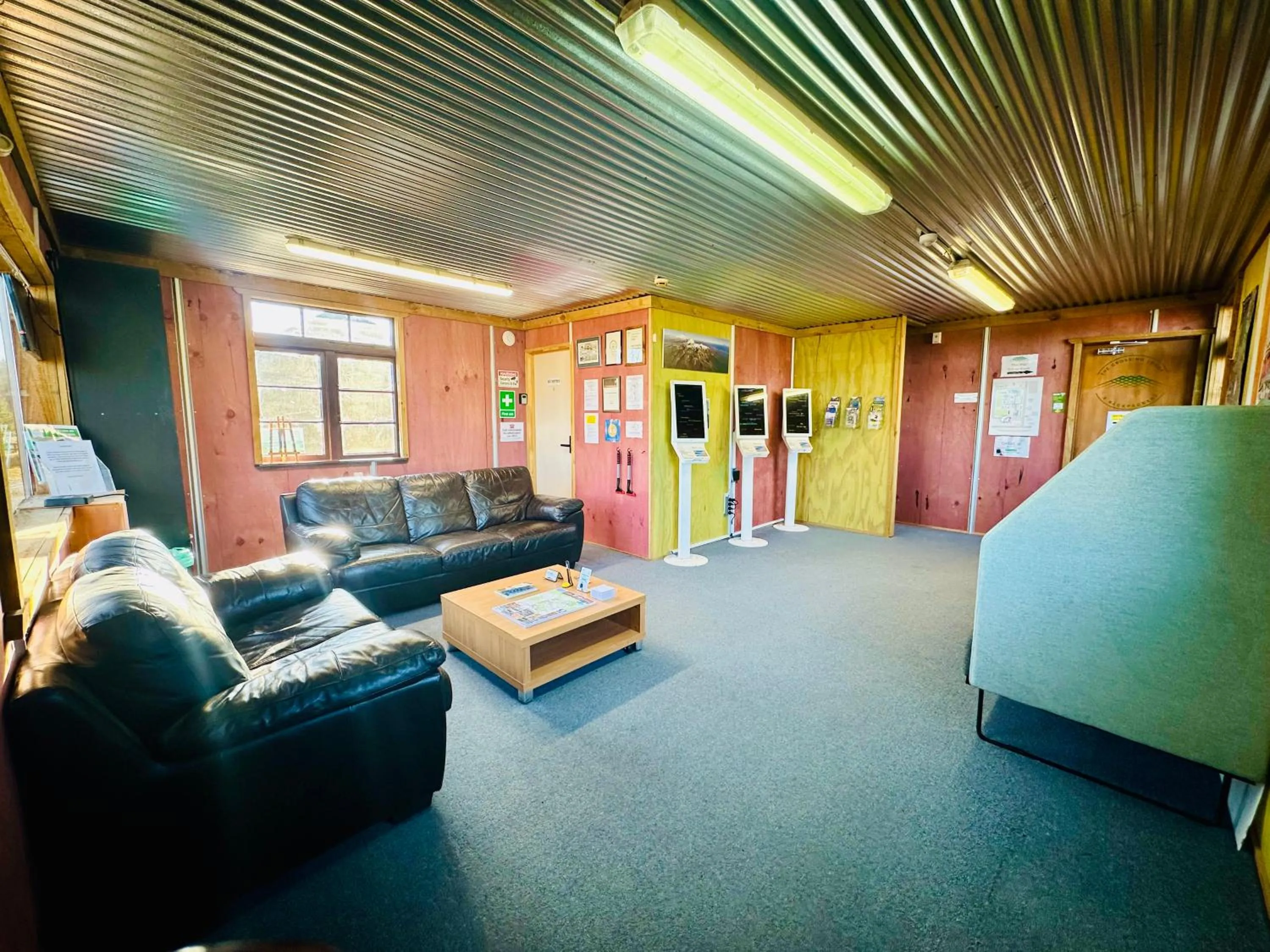Seating area in The Crossing Lodge & Backpackers