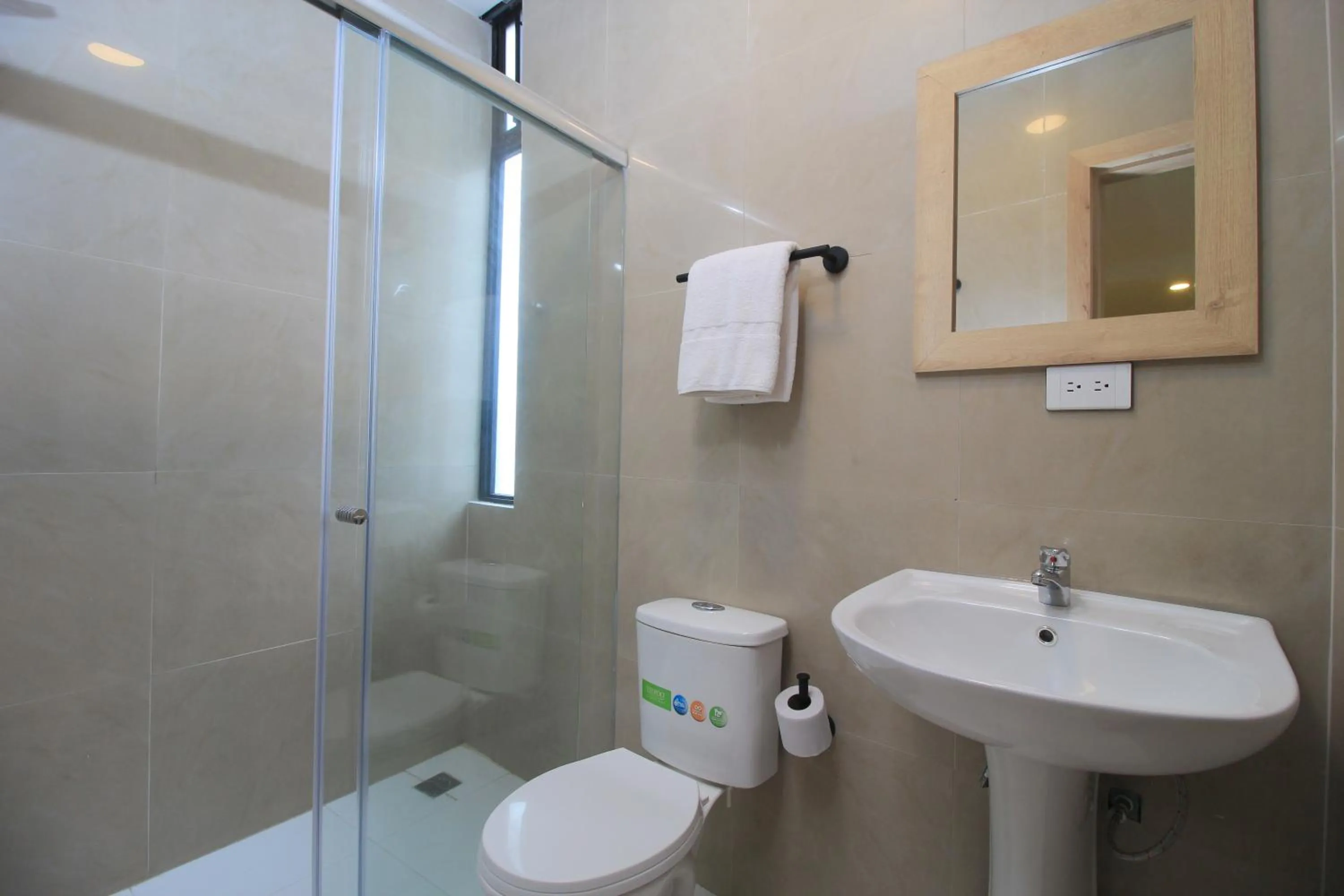 Shower in Apart Hotel Casa Blanca