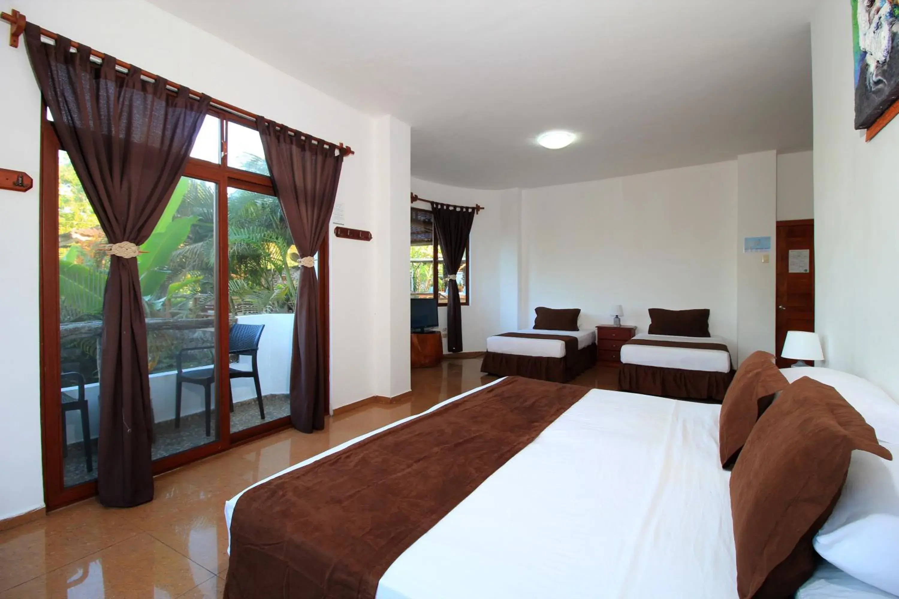 Deluxe Family Suite in Natura Gardens Galápagos Deluxe Family Suite in Natura Gardens Galápagos