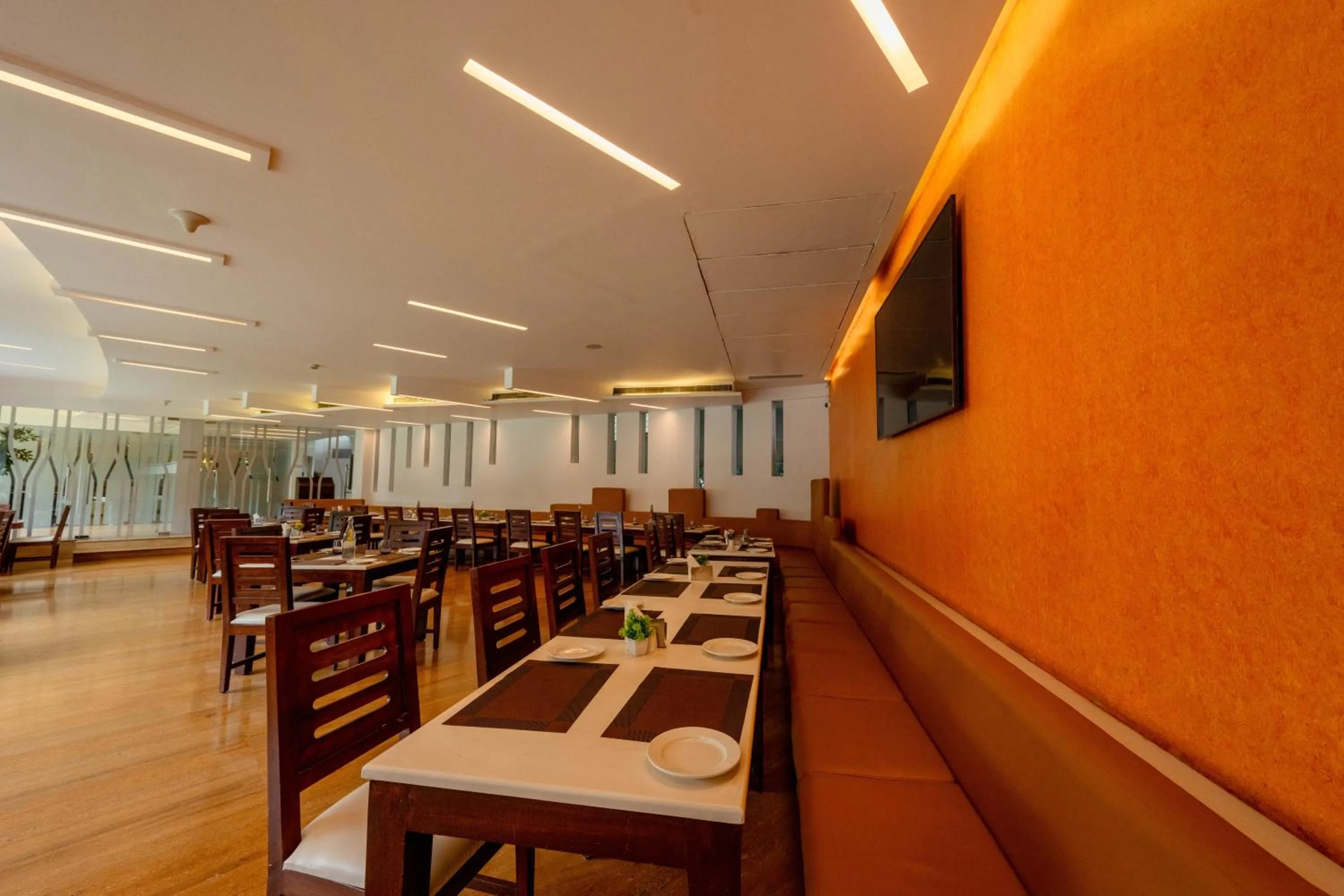 Restaurant/places to eat in THE WOODROSE