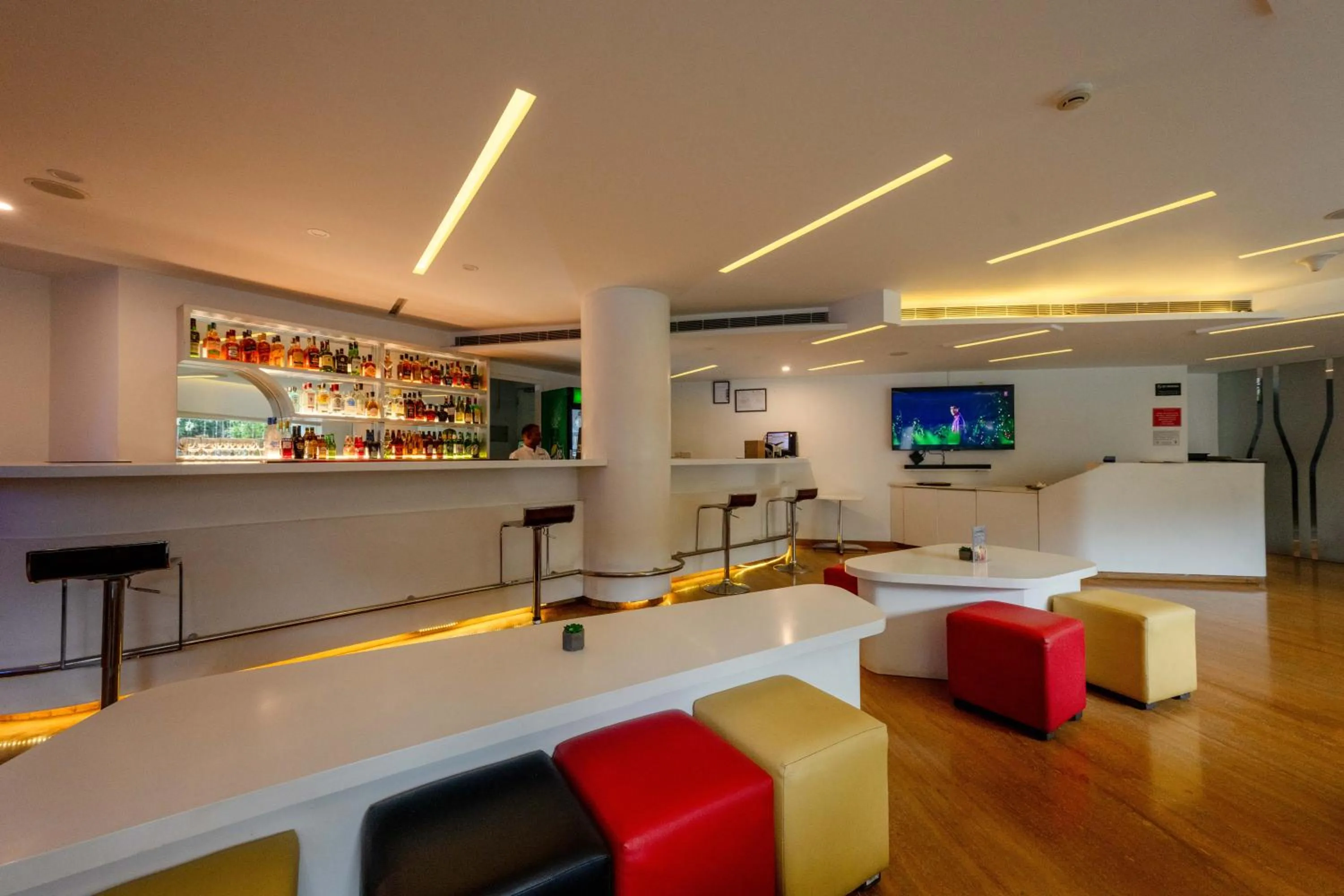 TV and multimedia in THE WOODROSE