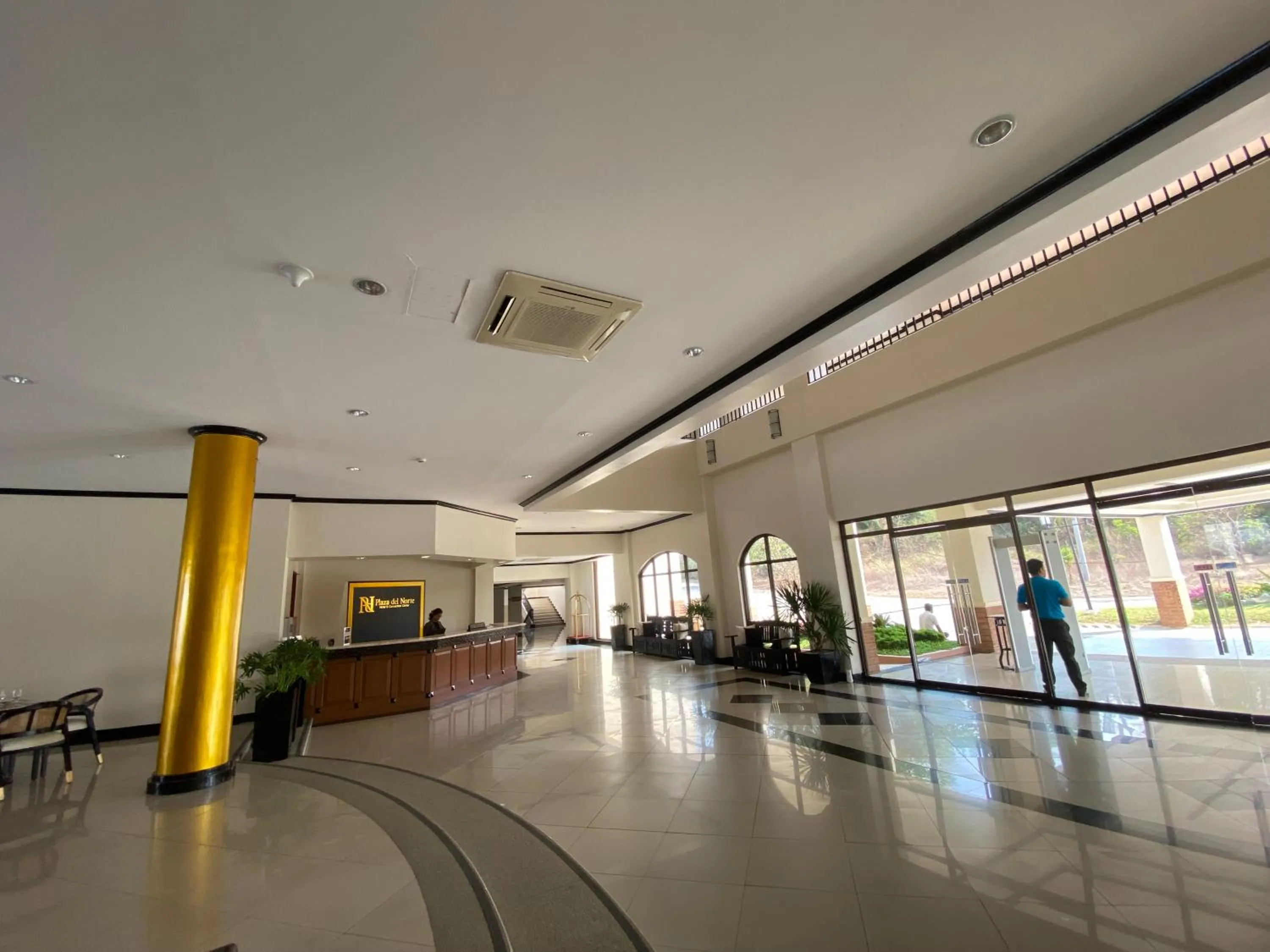 Lobby or reception in Plaza Del Norte Hotel and Convention Center