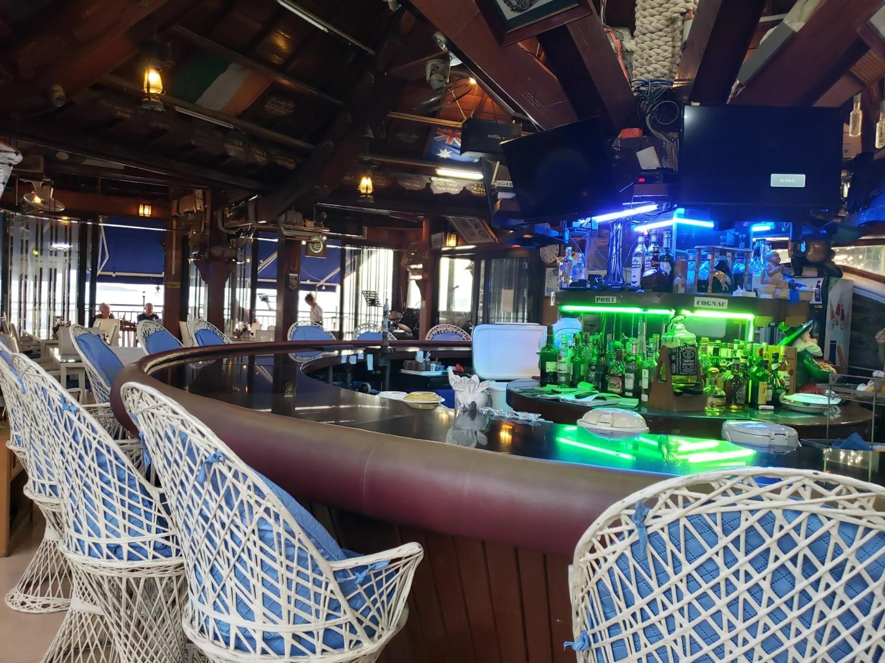 PALM TREE RESORT AND RESTAURANT