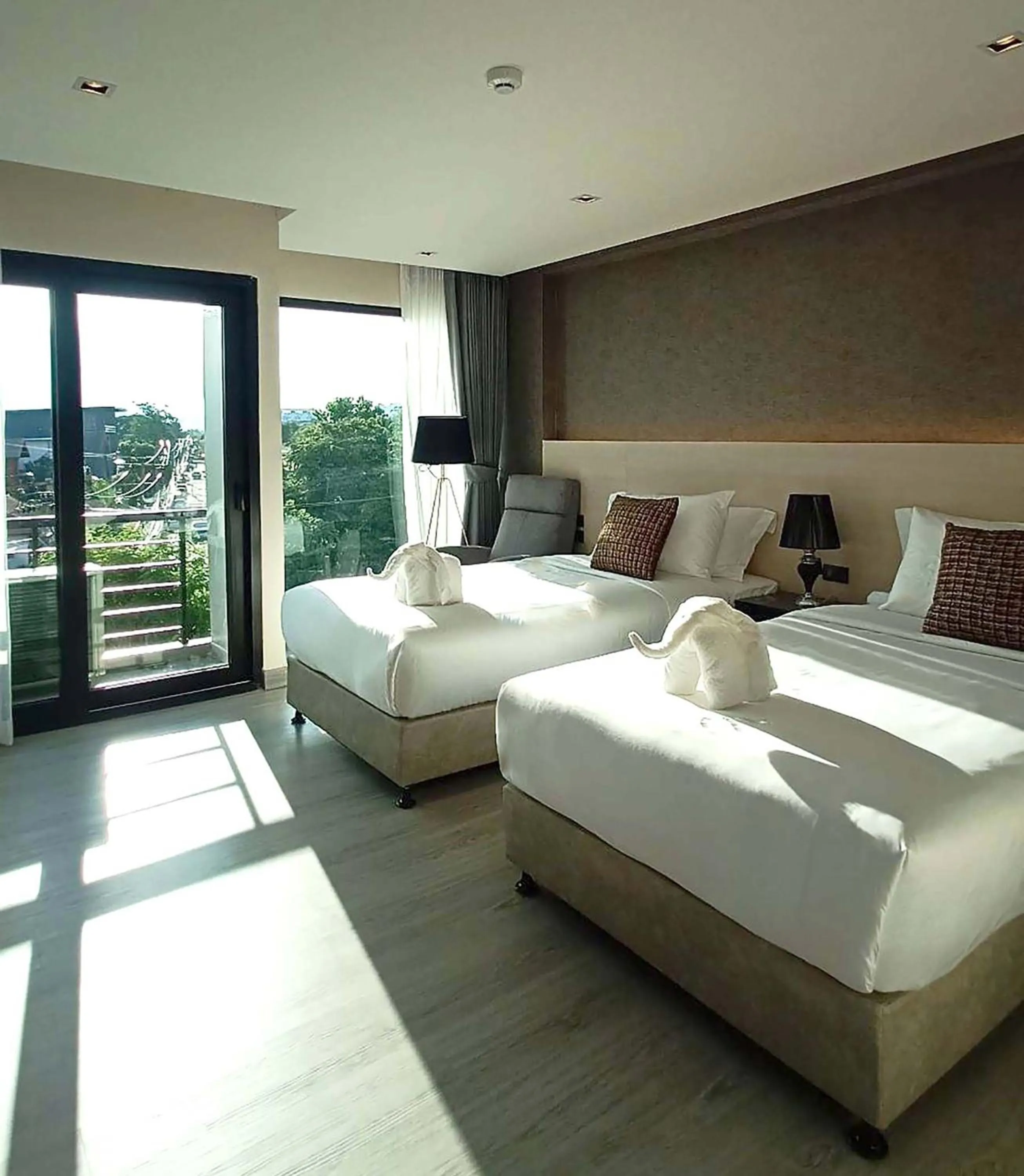 Bed in The 9 Residence Hotel