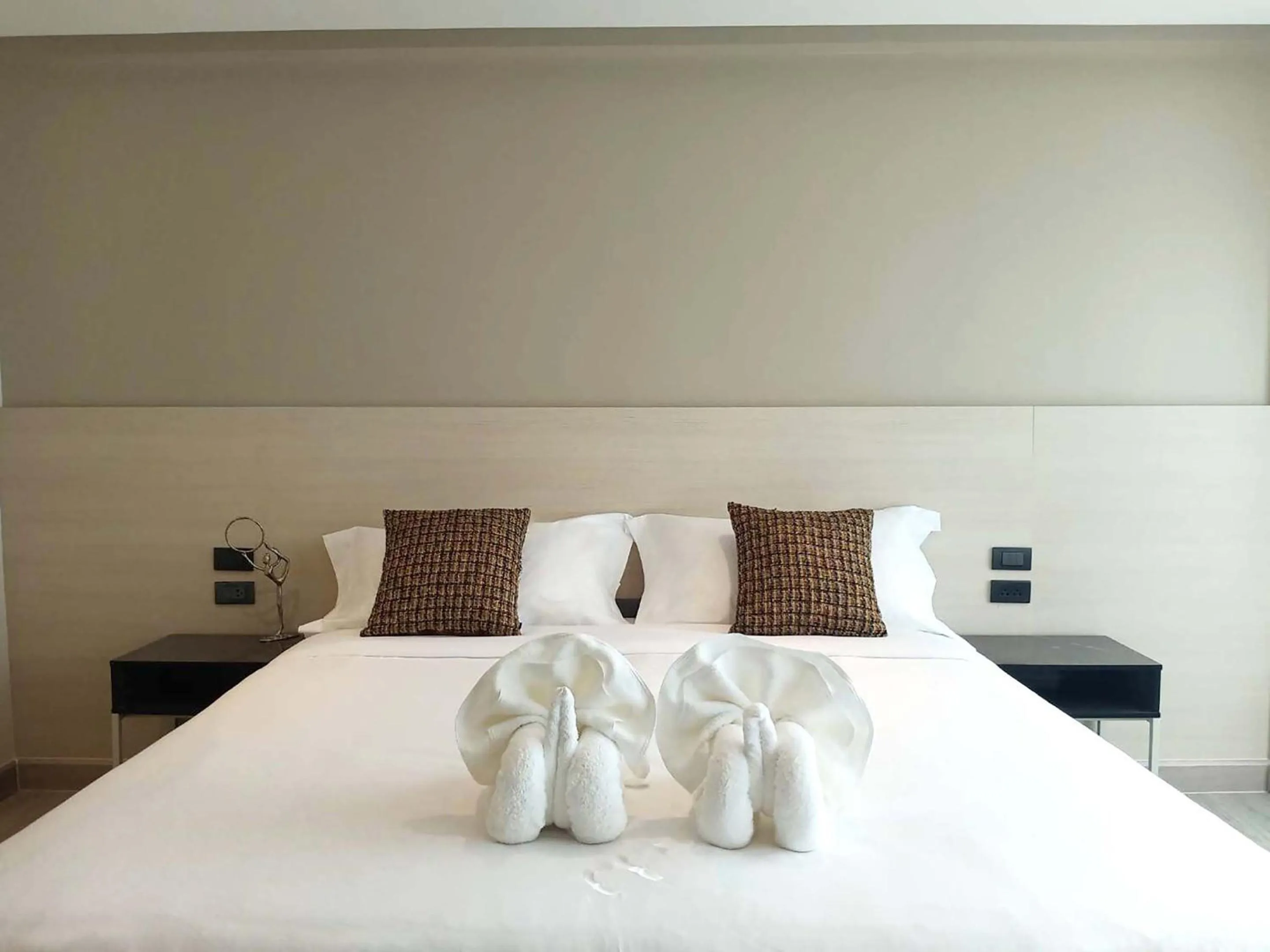 Bed in The 9 Residence Hotel