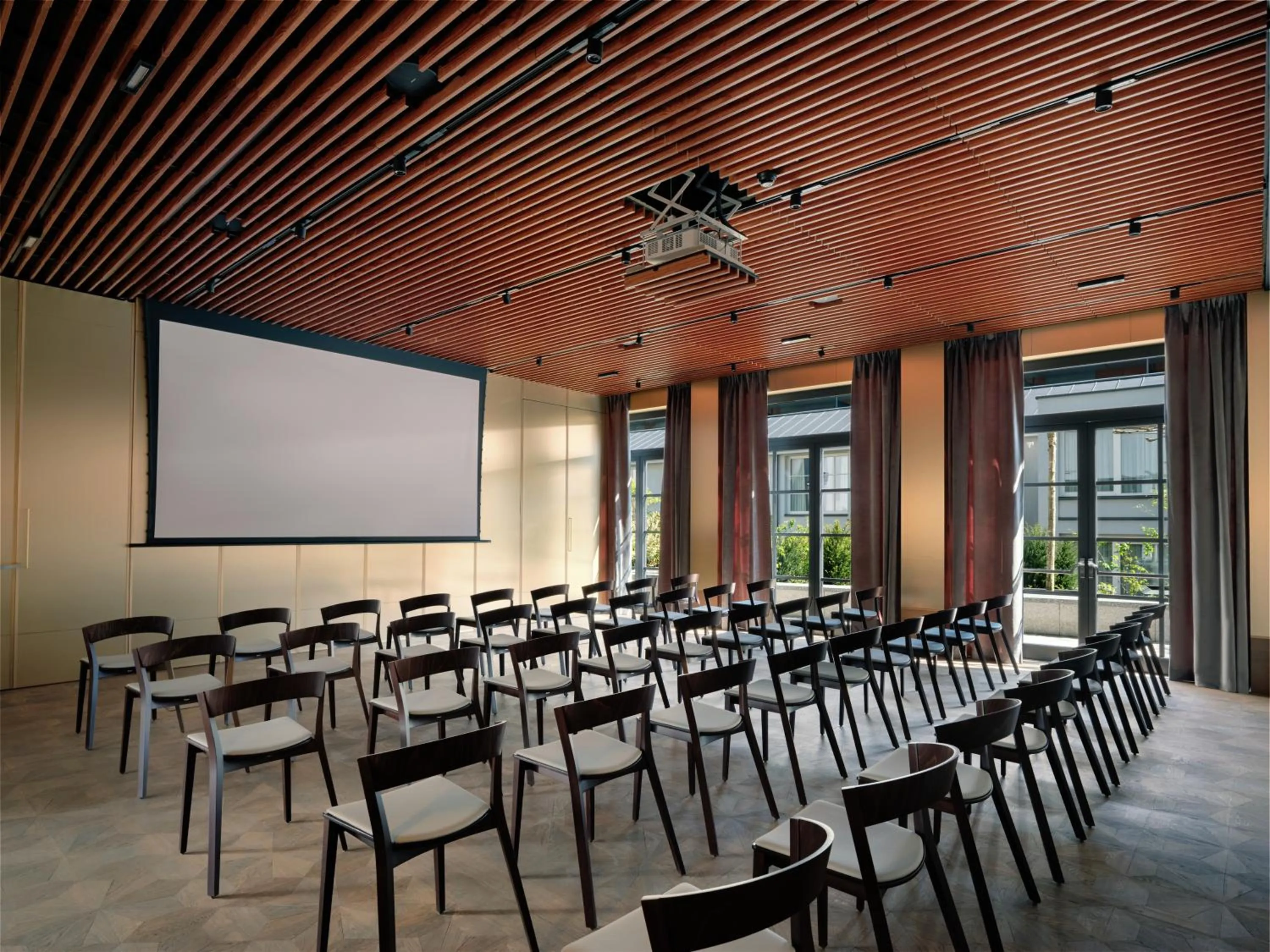 TV and multimedia in Stradom House, Autograph Collection