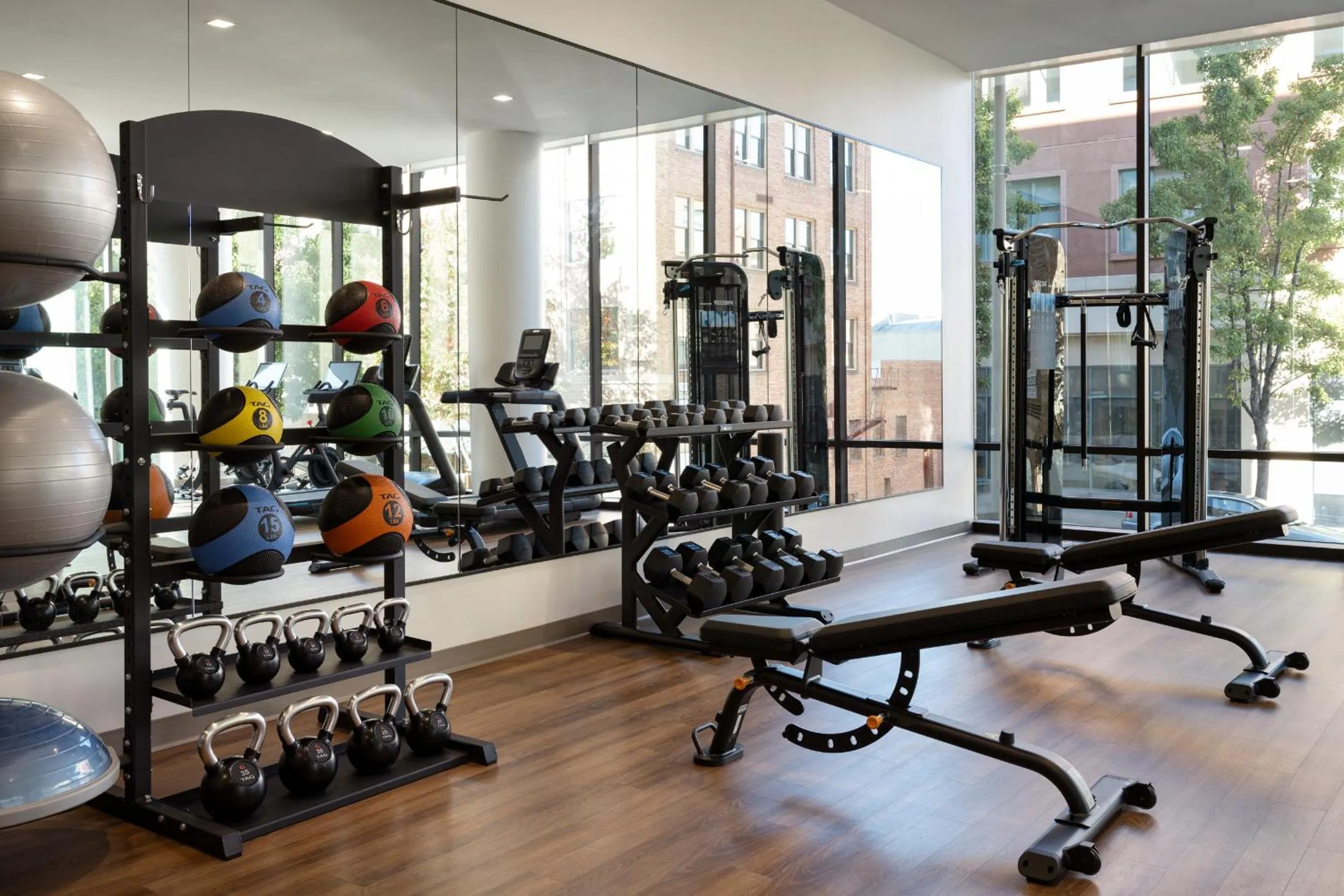 Fitness centre/facilities in AC Hotel San Rafael Downtown
