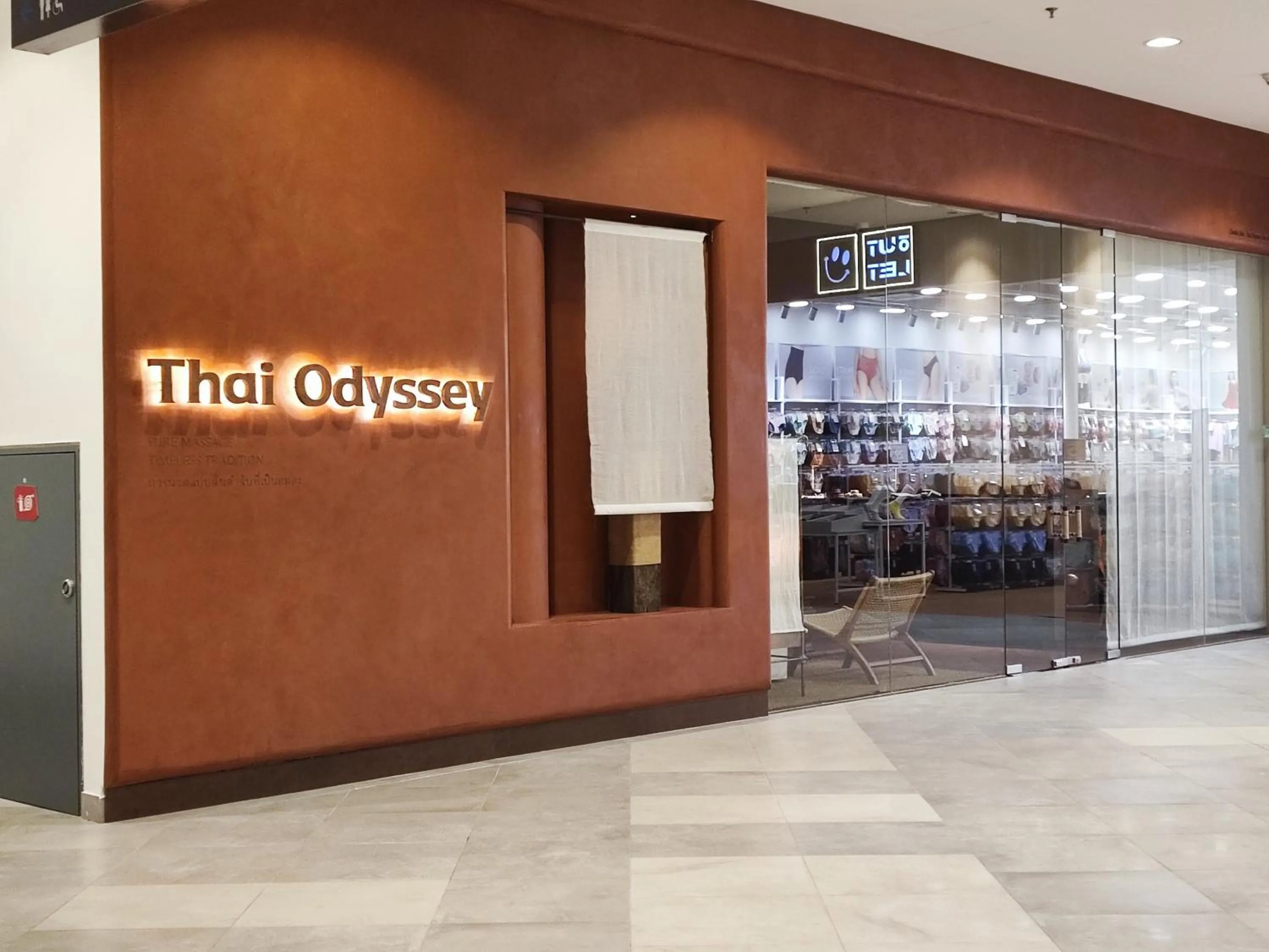 Massage in Stylish KL Suite, KLCC View, Next to LRT, Datum Jelatek By Atlantis Management