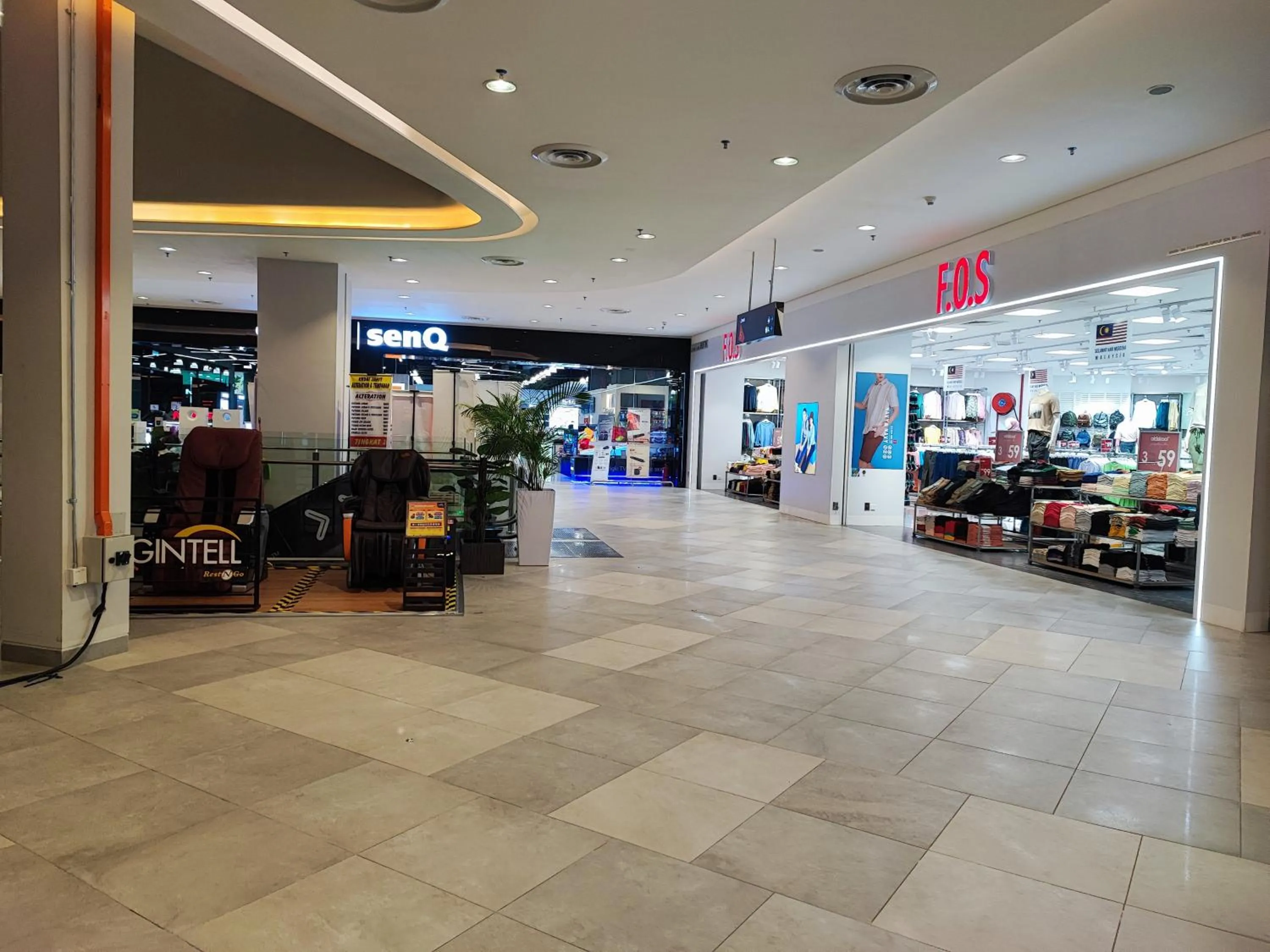 Shopping Area in Stylish KL Suite, KLCC View, Next to LRT, Datum Jelatek By Atlantis Management