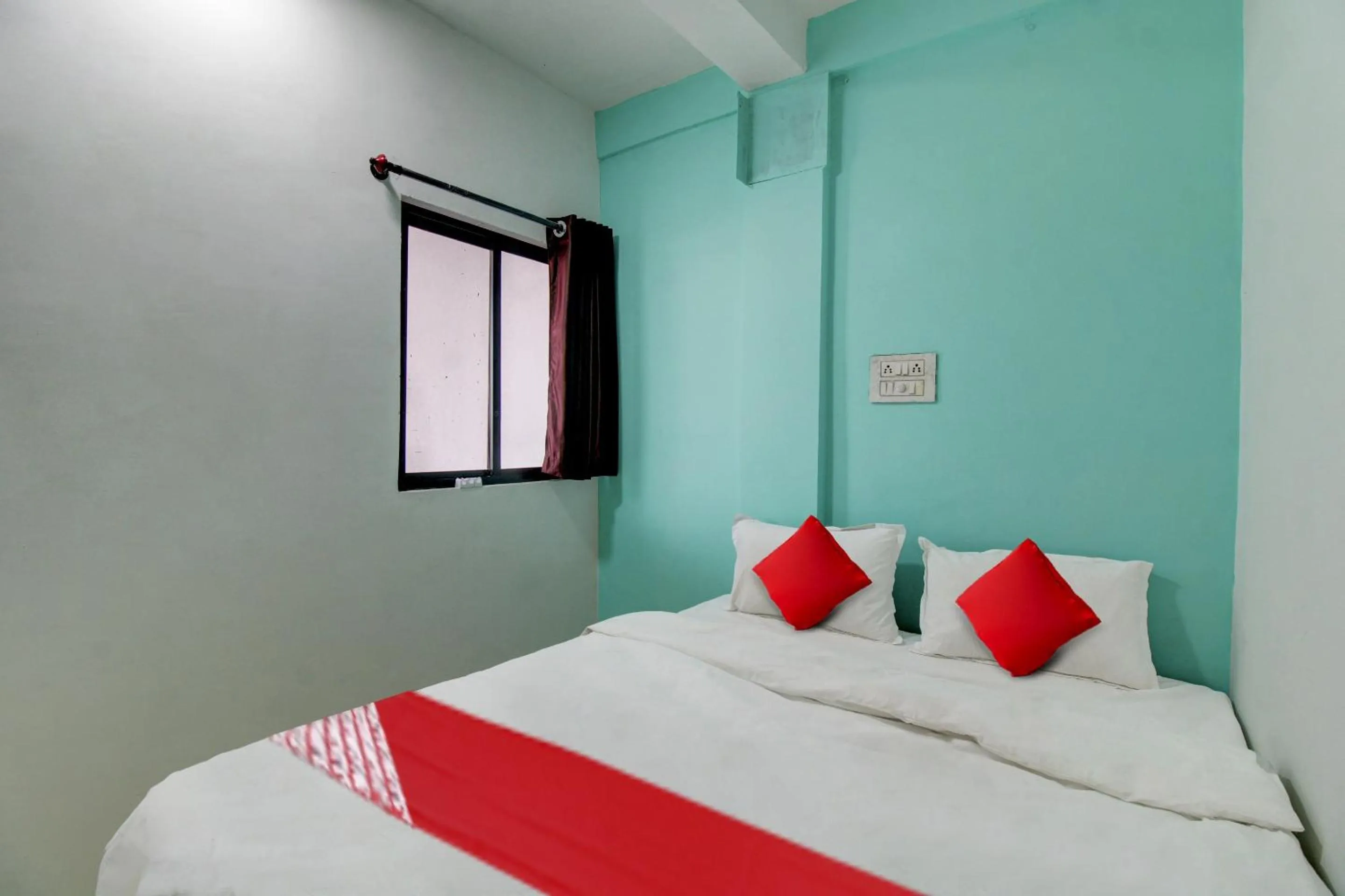 Bedroom, Bed in Hotel O Kings