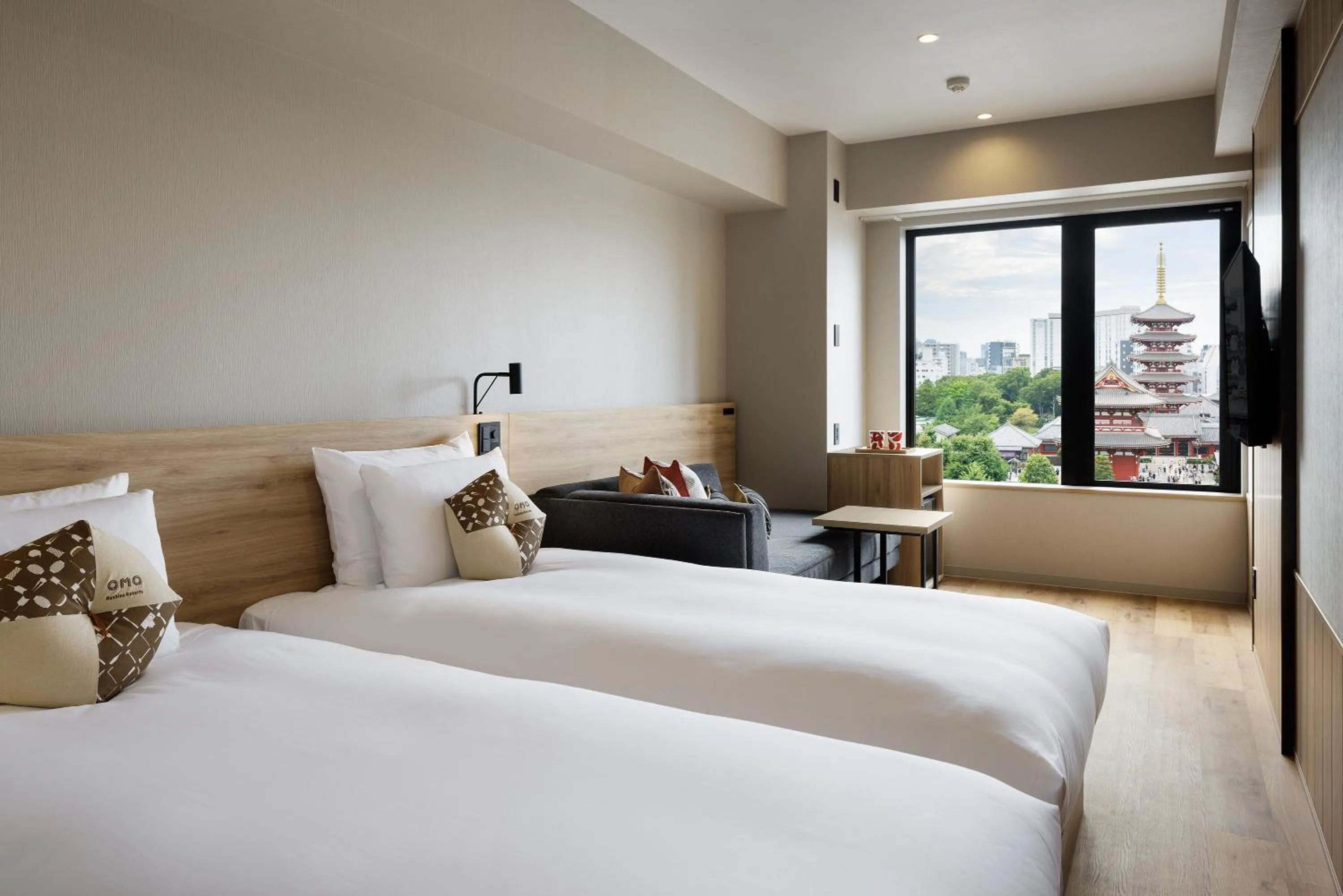 Photo of the whole room, Bed in OMO3 Asakusa by Hoshino Resorts