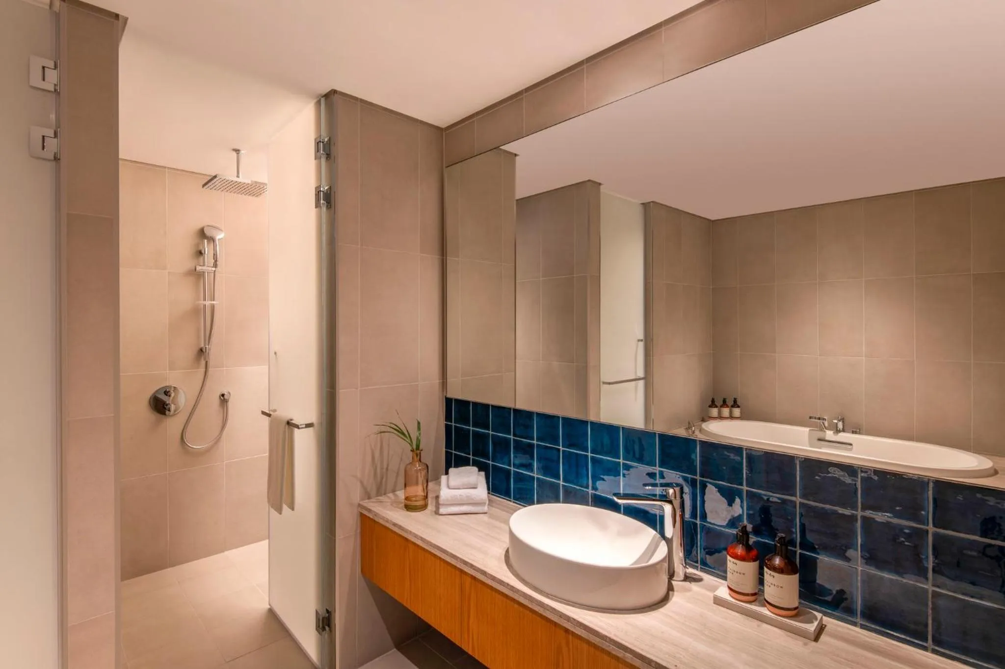 Bathroom in Abesq Doha Hotel and Residences, an IHG Hotel
