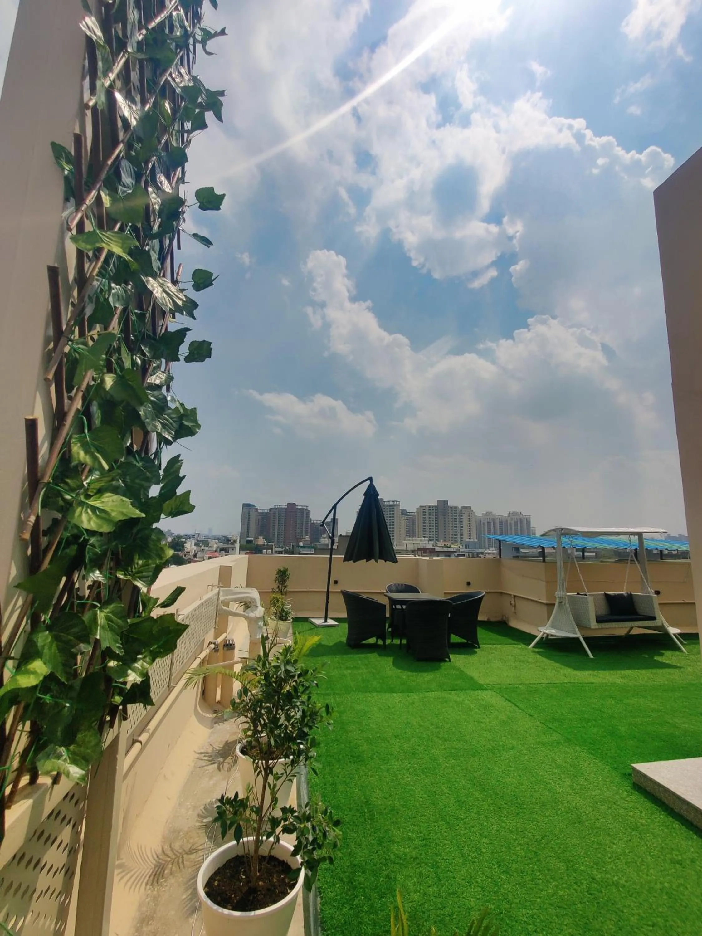 Balcony/Terrace in Amahi Inn I Signature Towers