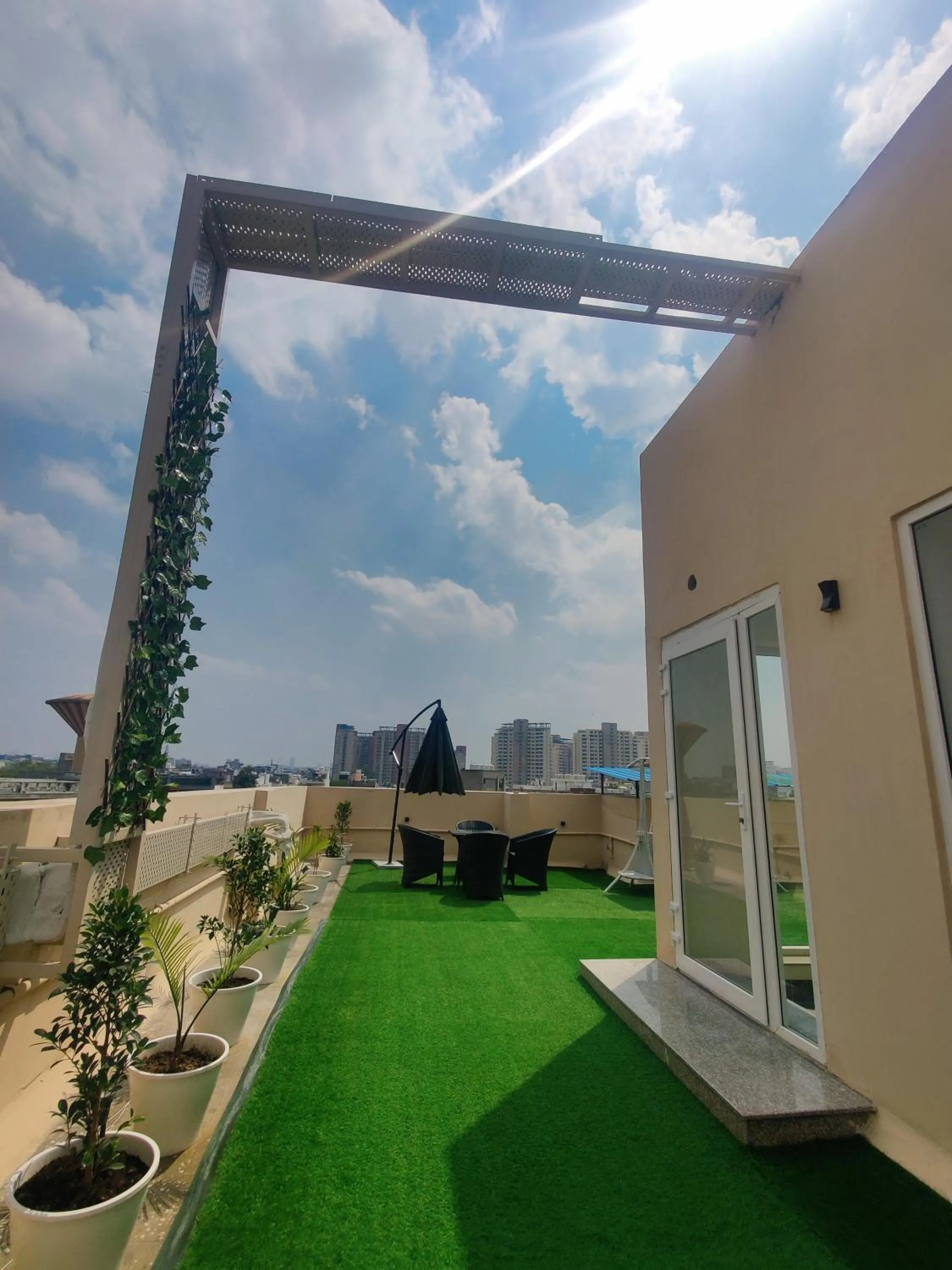 Balcony/Terrace in Amahi Inn I Signature Towers