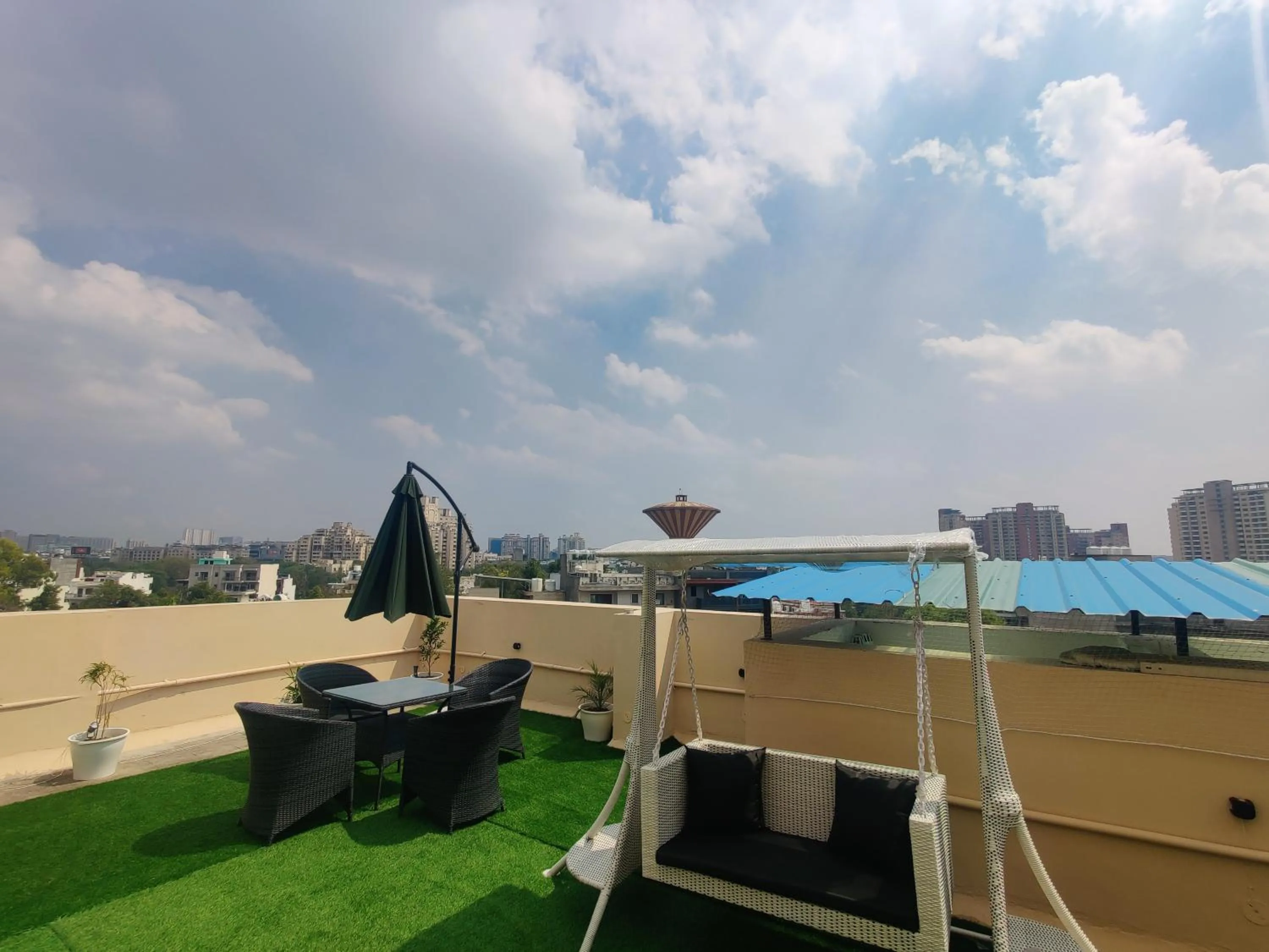 Balcony/Terrace in Amahi Inn I Signature Towers