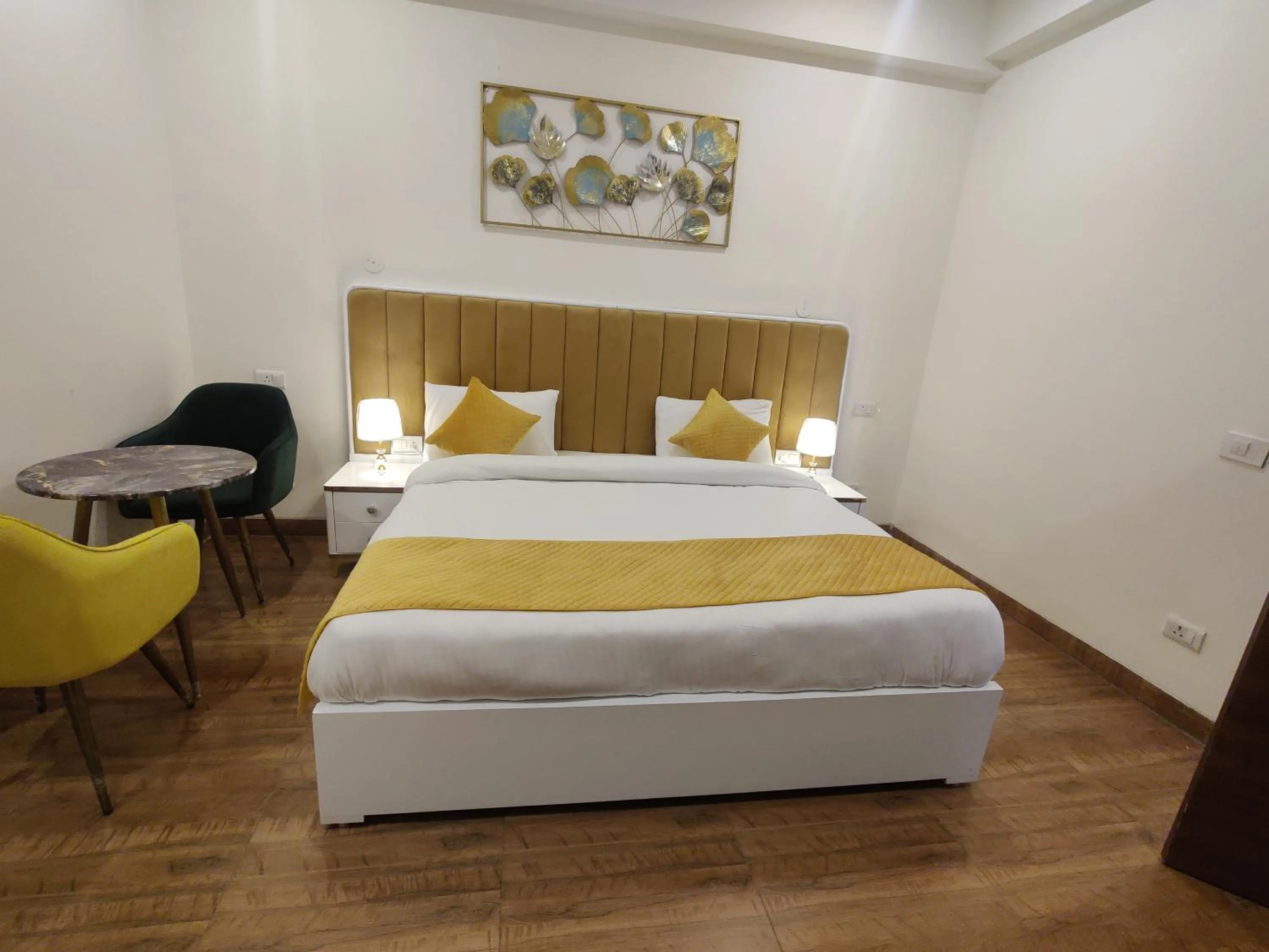 Bedroom, Bed in Amahi Inn I Signature Towers