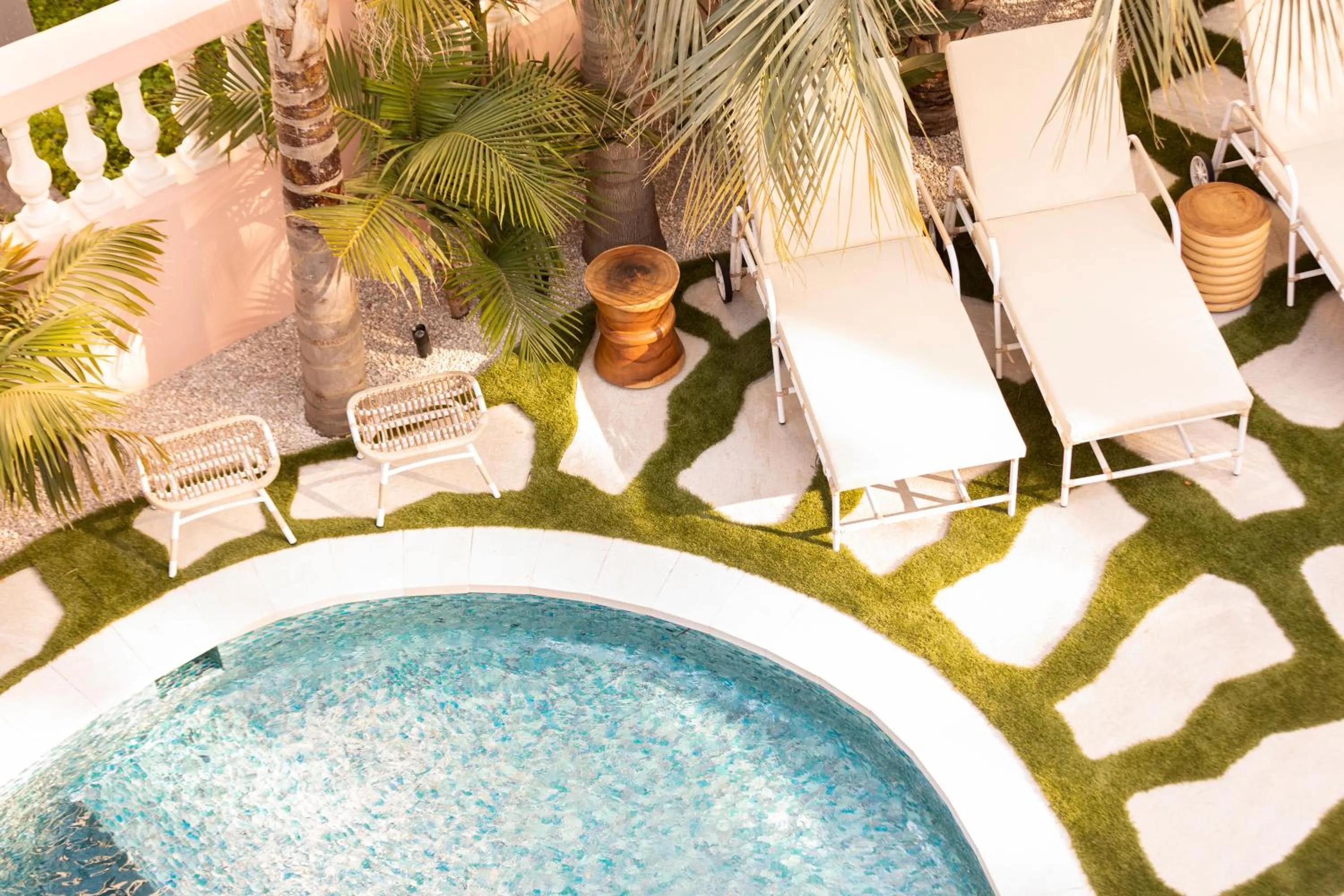 Swimming pool in Maison Carla Rosa Cannes